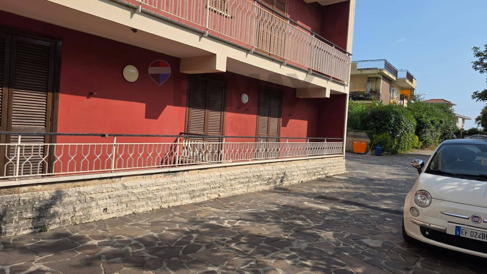 Edificio all'aperto