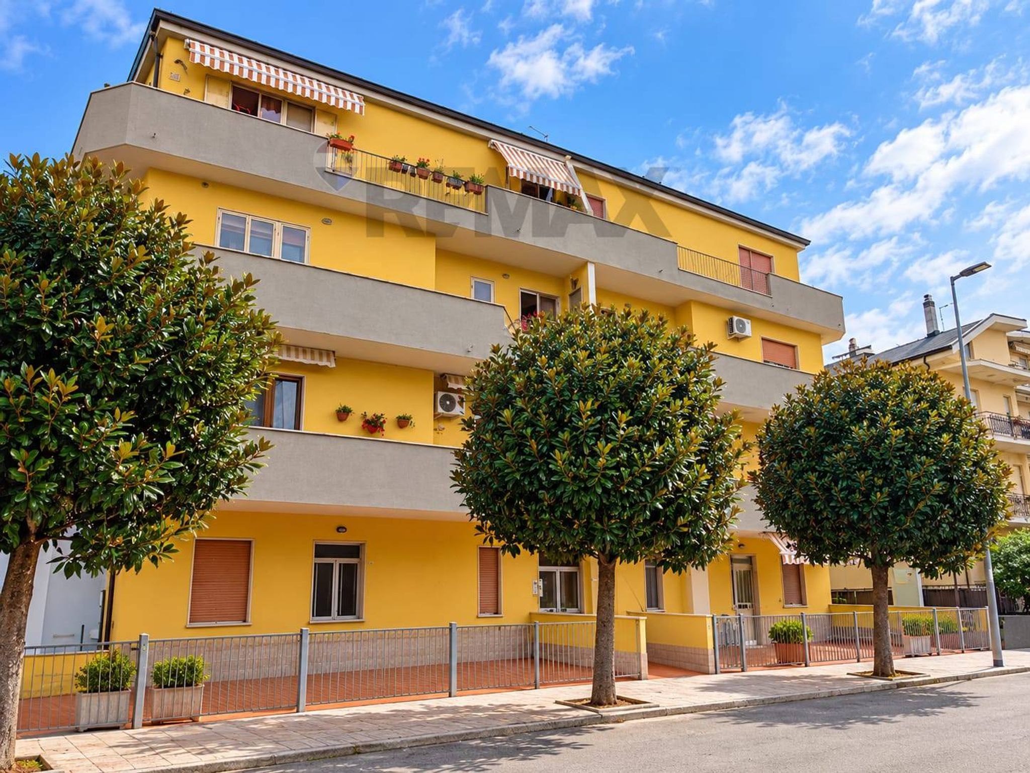 Edificio all'aperto