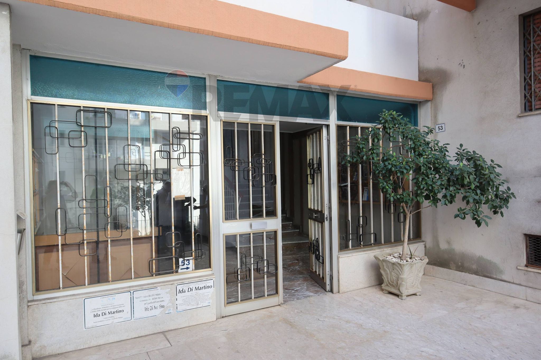 Edificio all'aperto