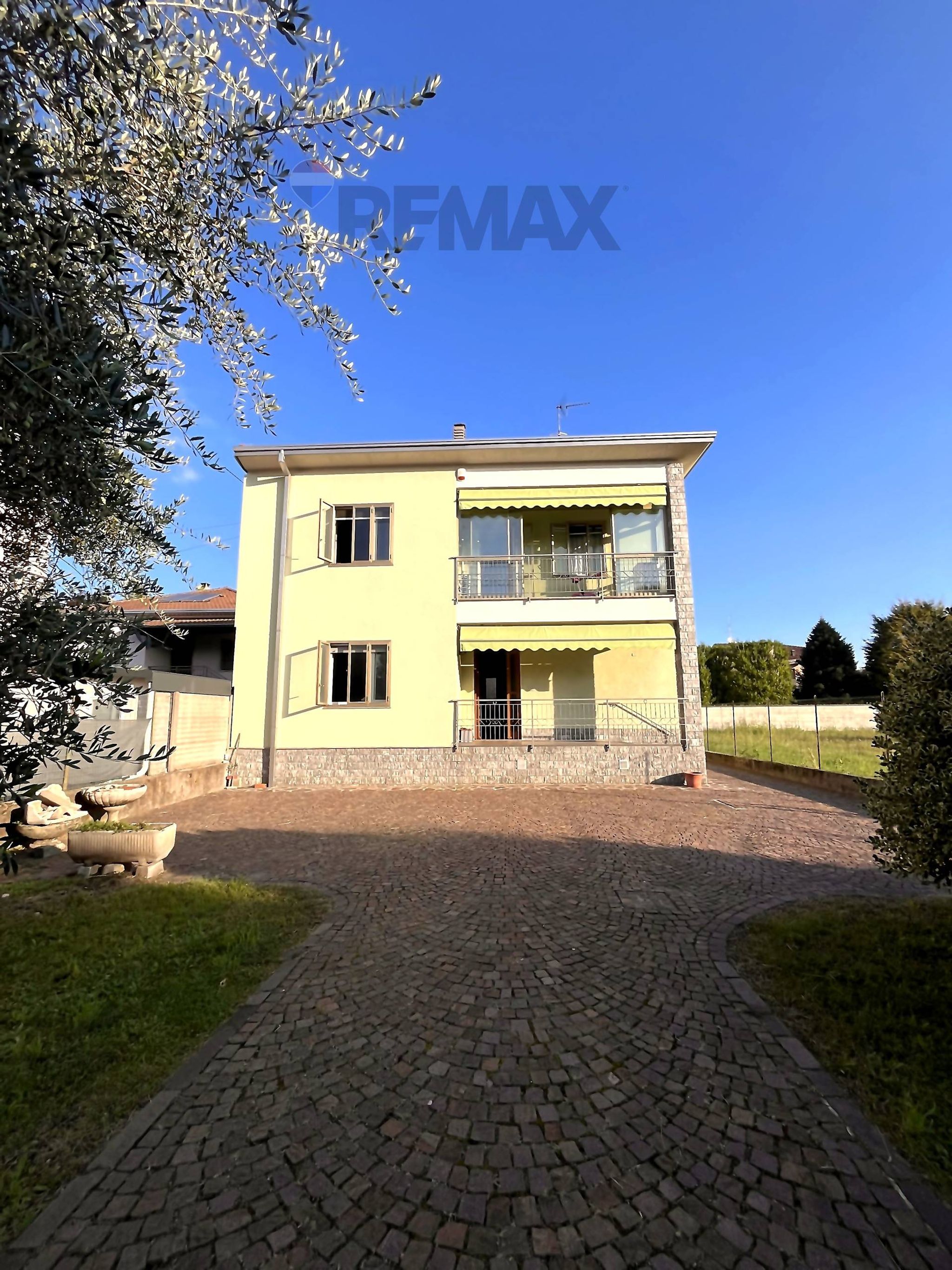 Property in Fagnano Olona