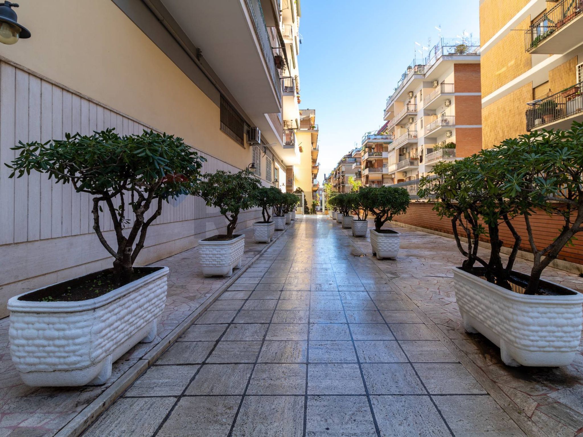 Edificio all'aperto