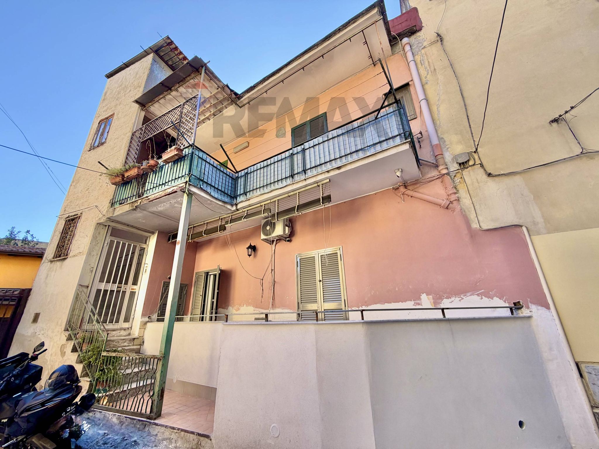 Edificio all'aperto