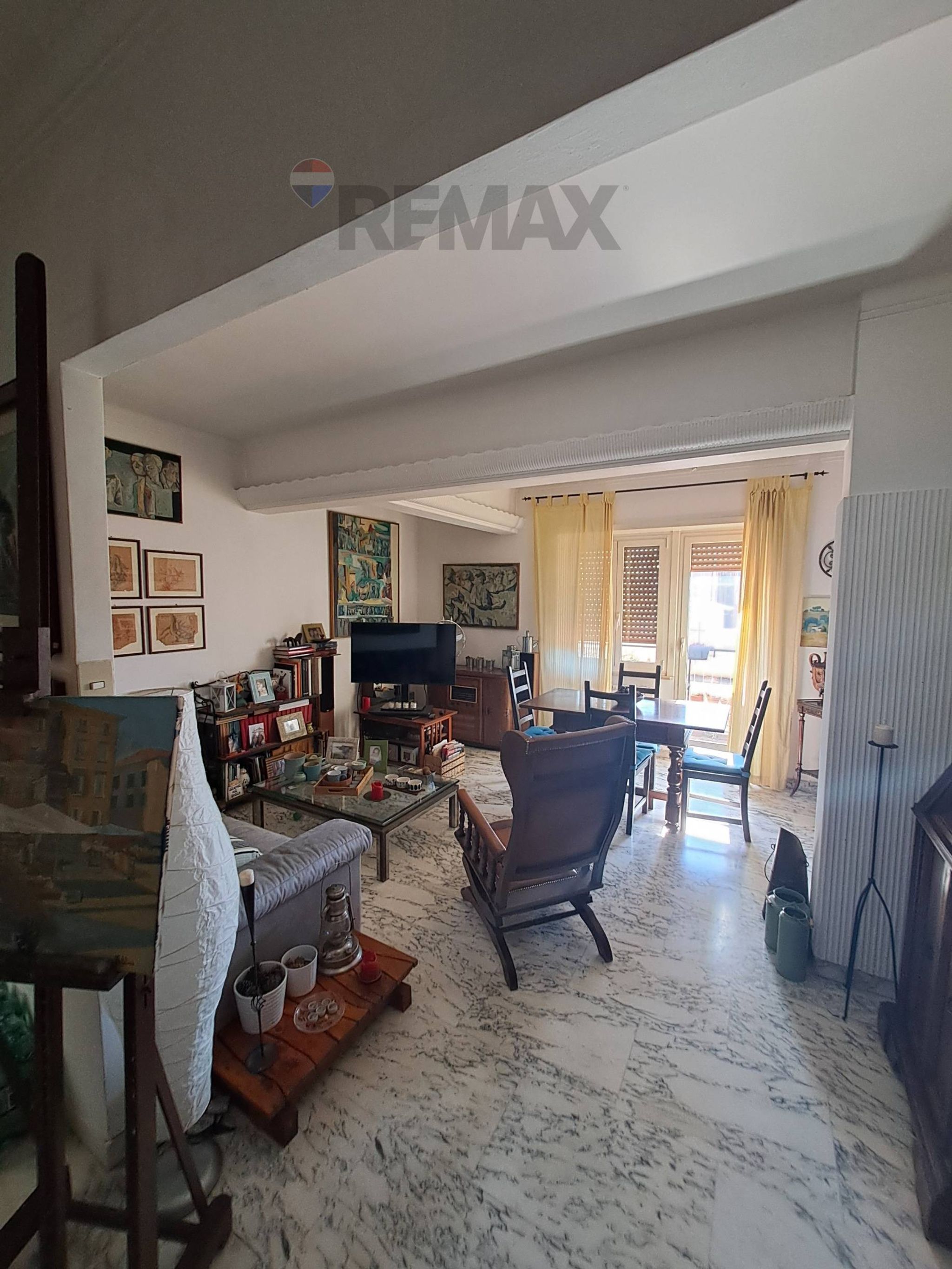 Property in Roma