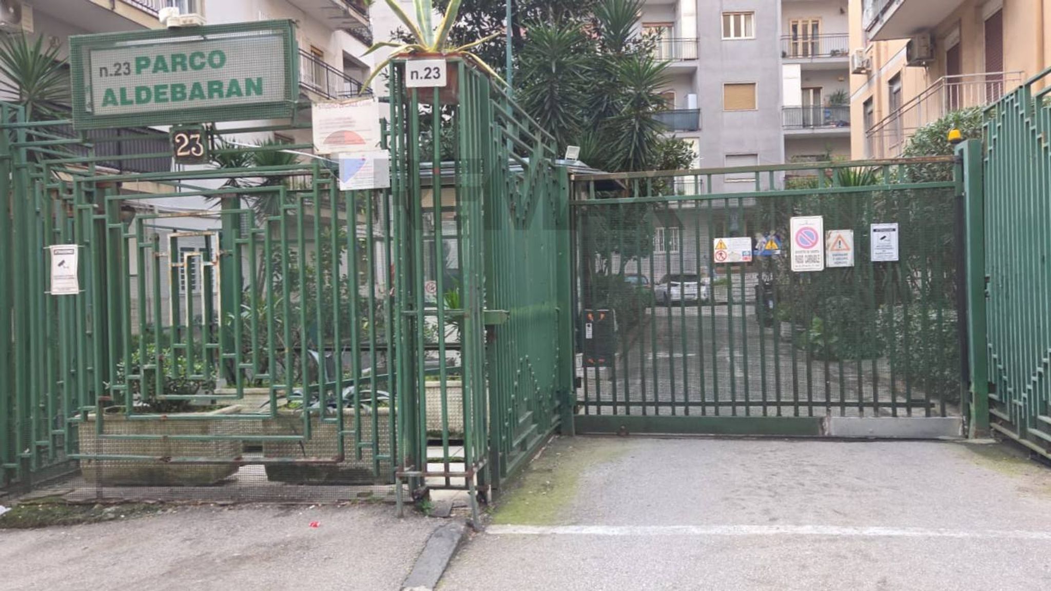 Edificio all'aperto