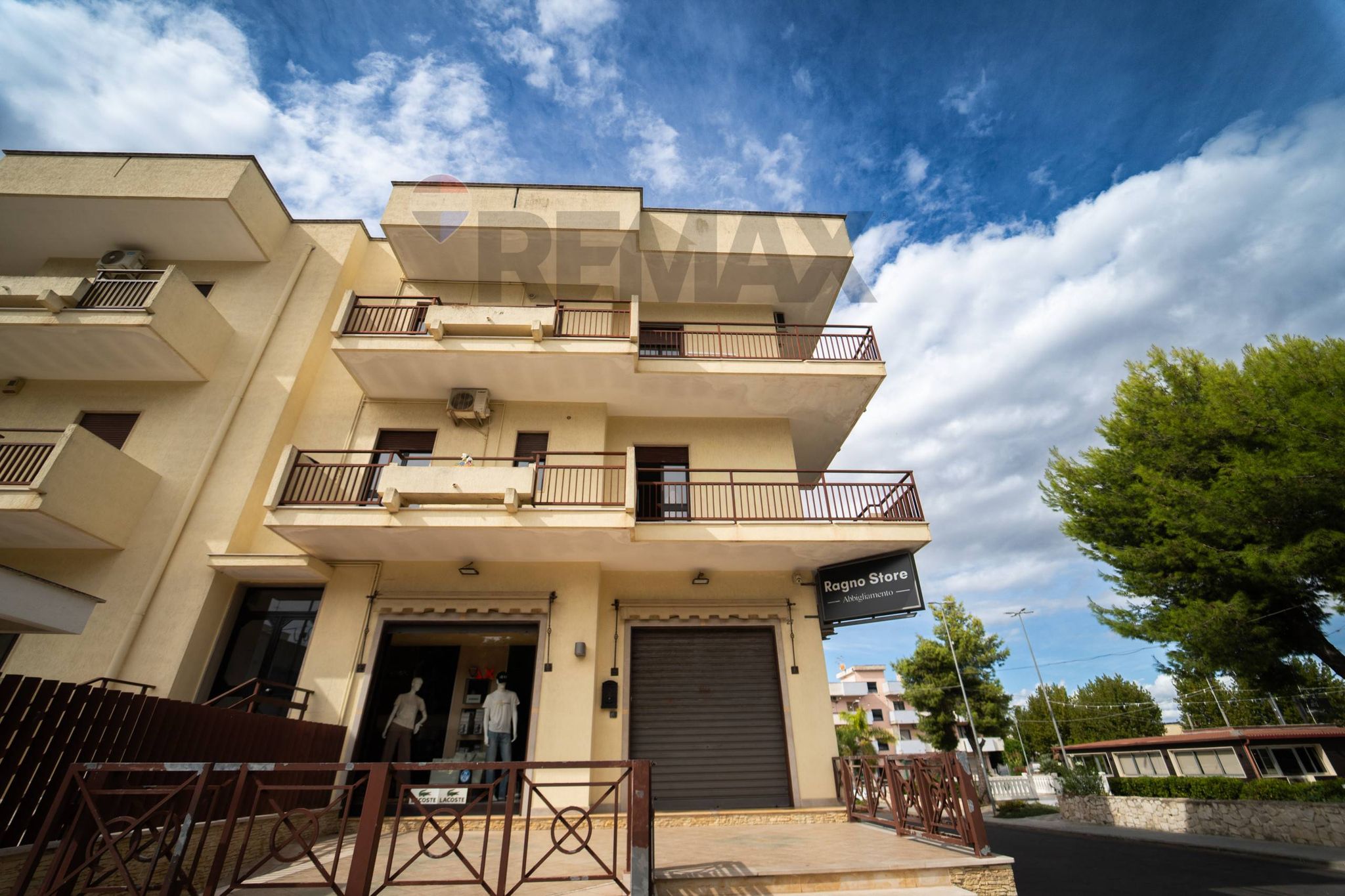 Edificio all'aperto
