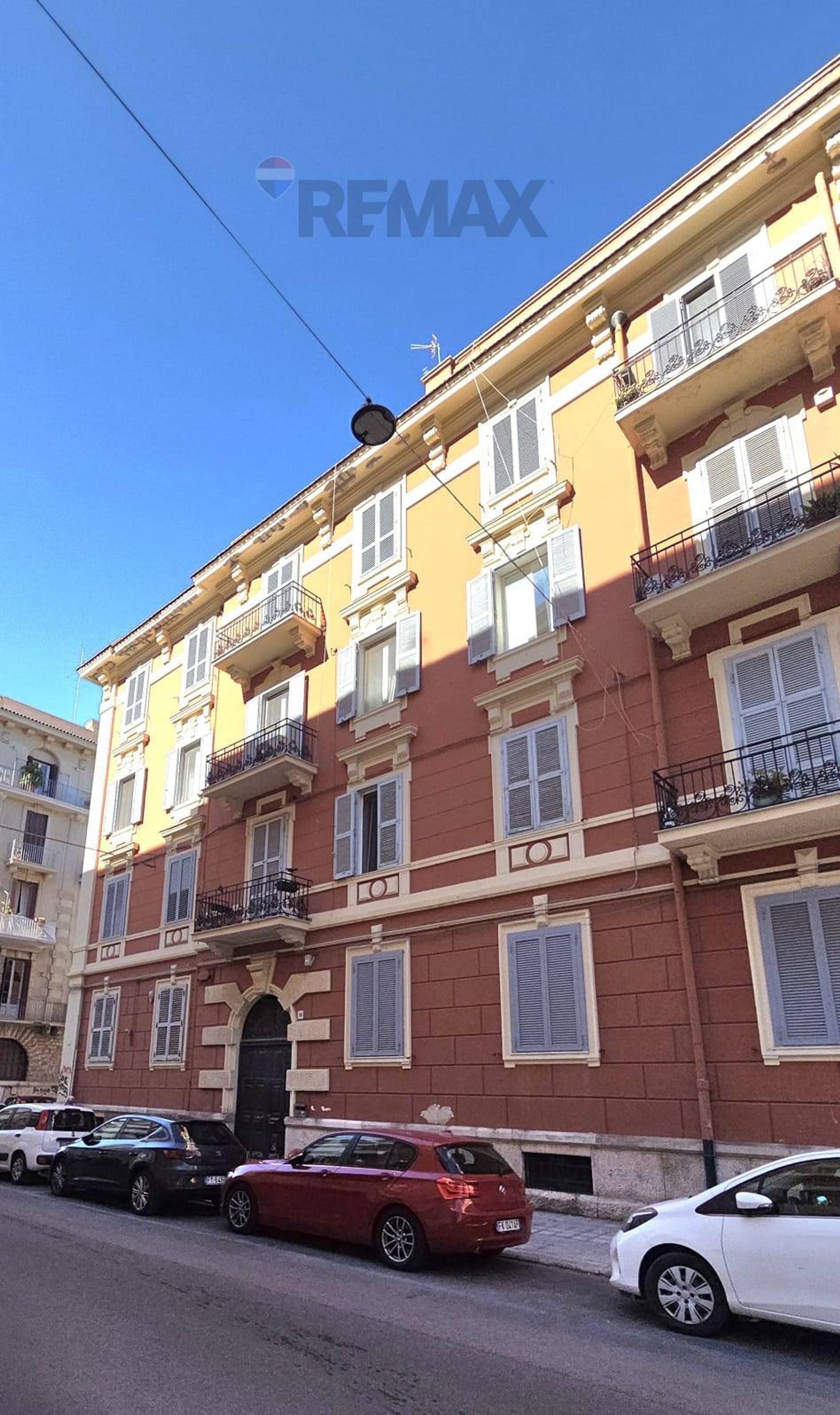 Edificio all'aperto