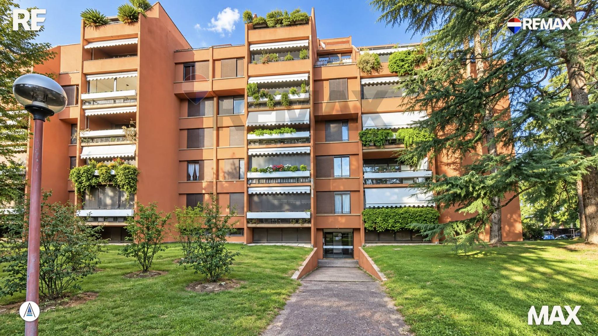 Edificio all'aperto