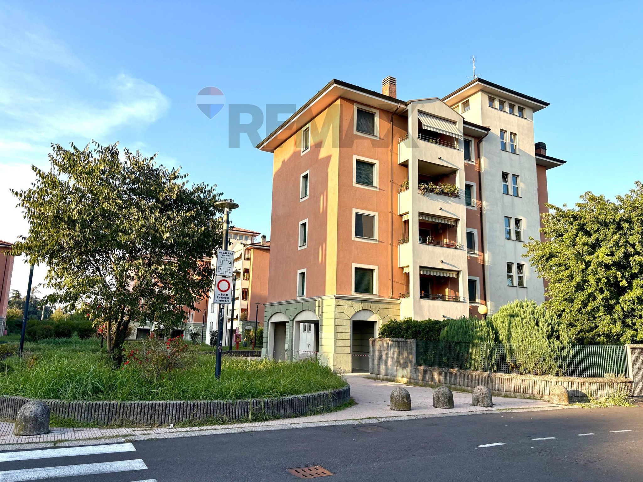 Edificio all'aperto