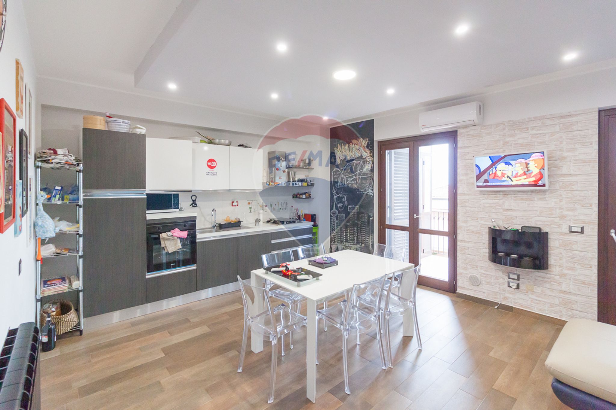 Property in Aci Catena