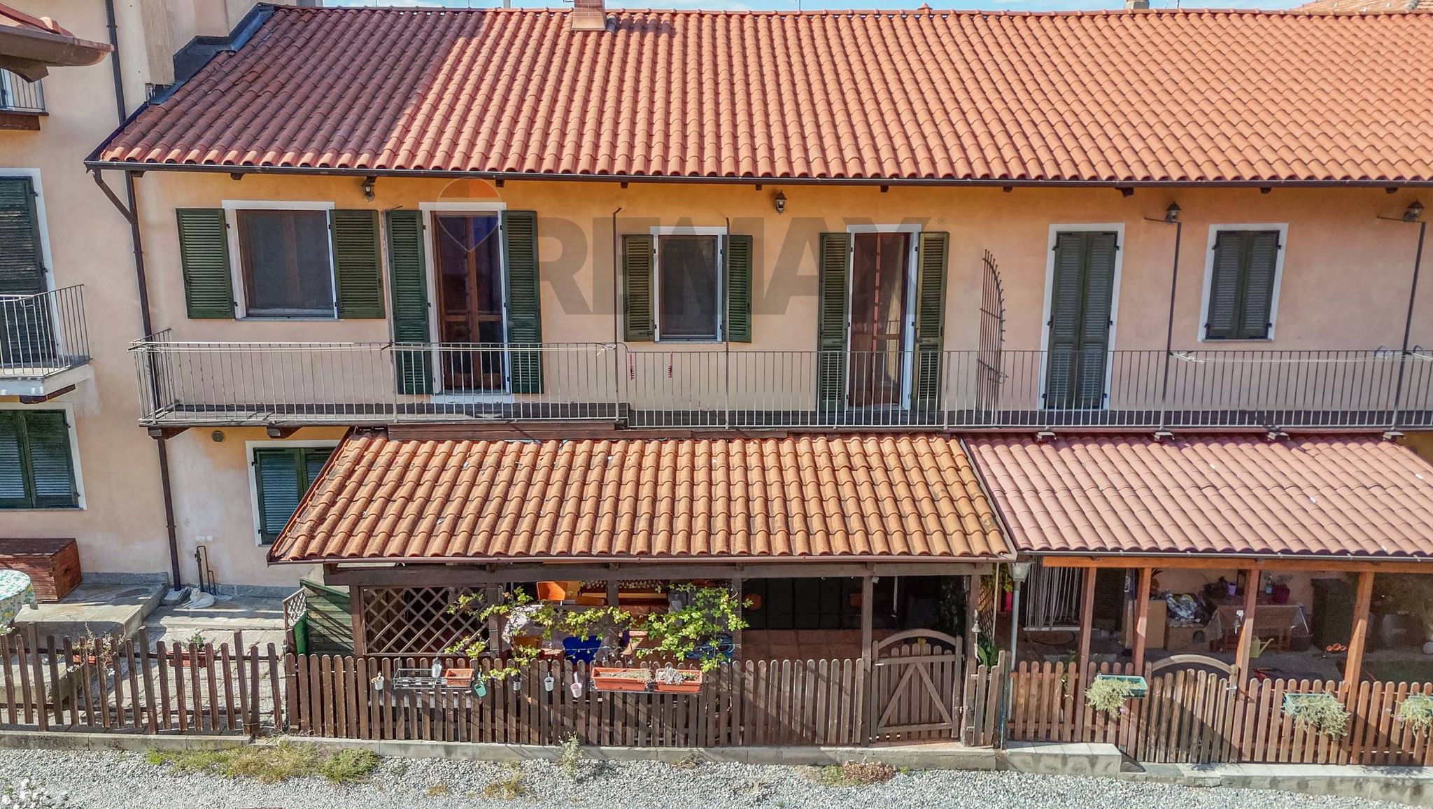 Property in Benna