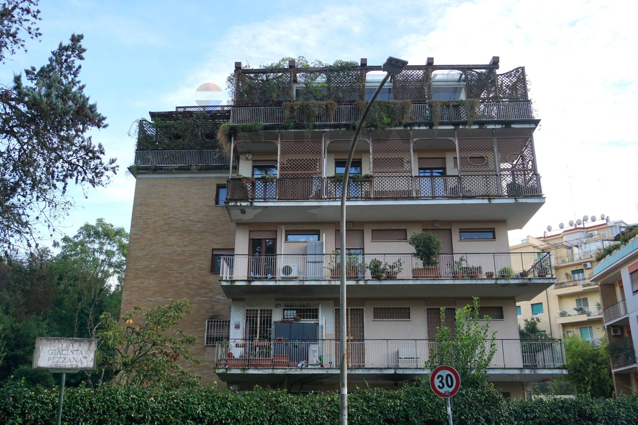 Edificio all'aperto