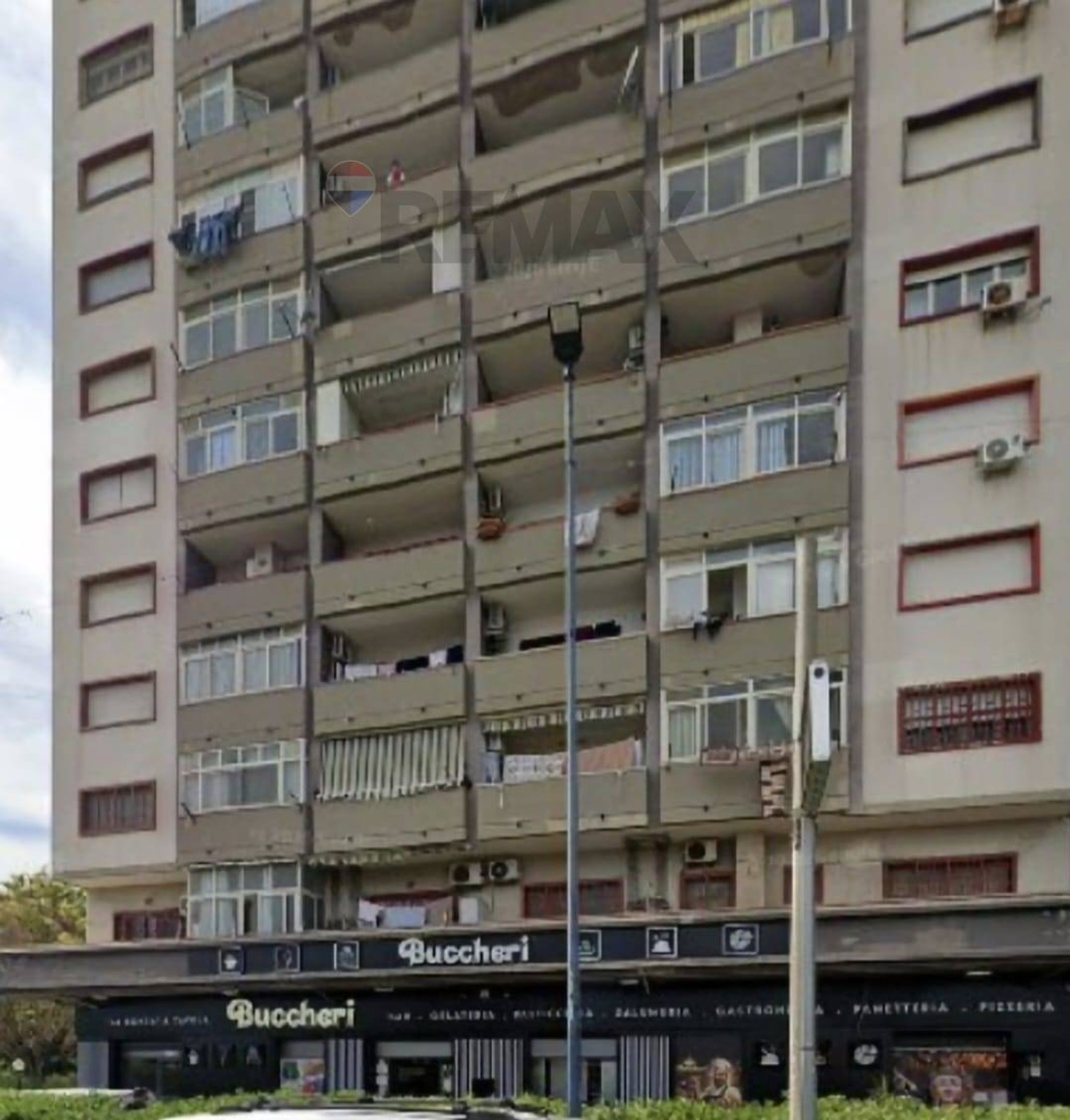 Edificio all'aperto