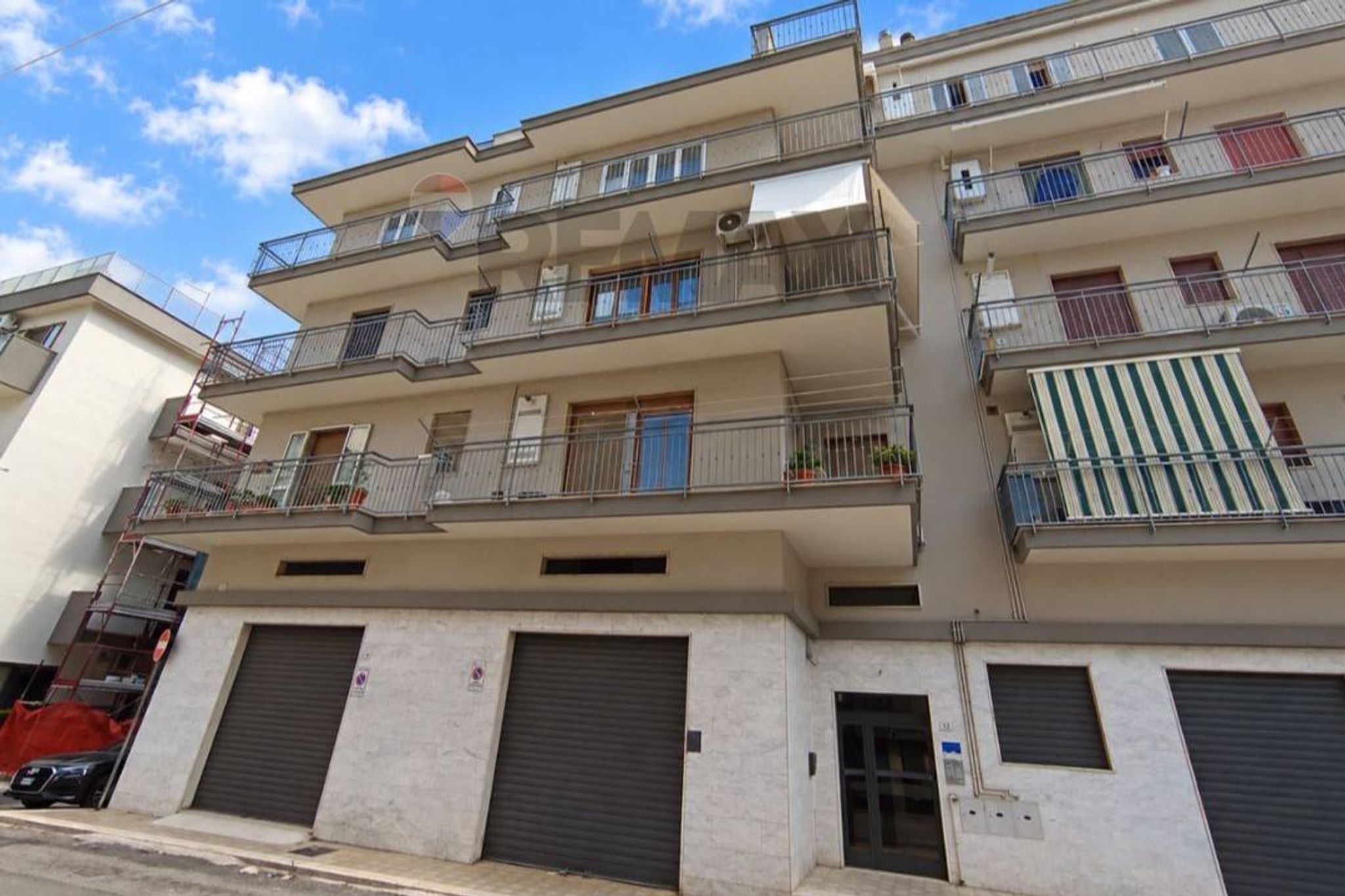 Edificio all'aperto