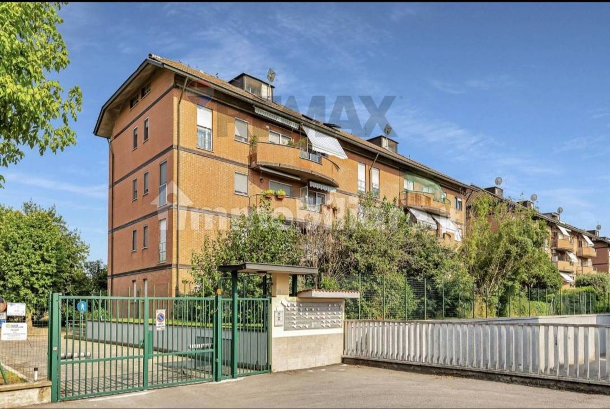 Edificio all'aperto