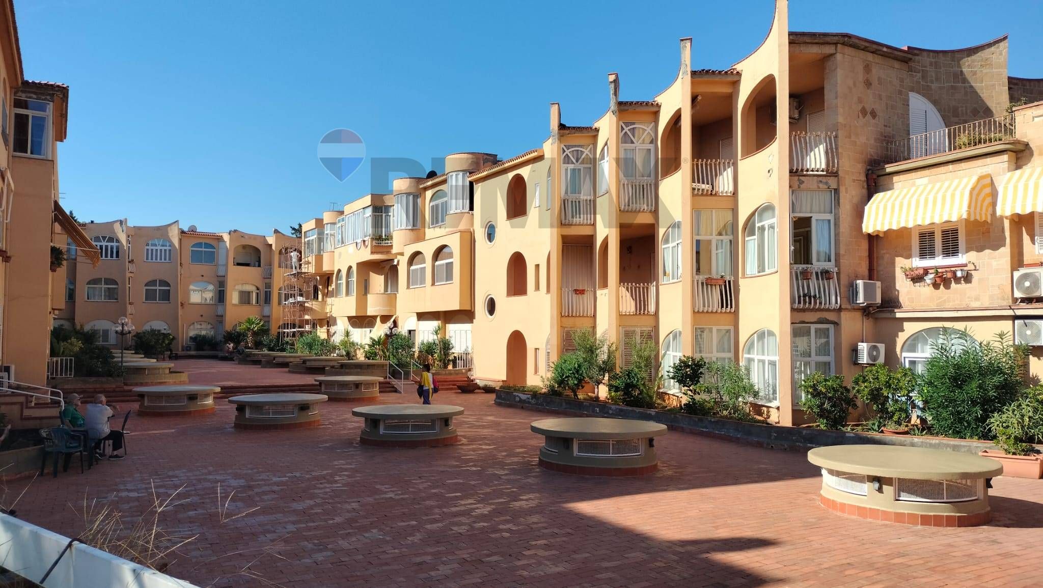 Edificio all'aperto