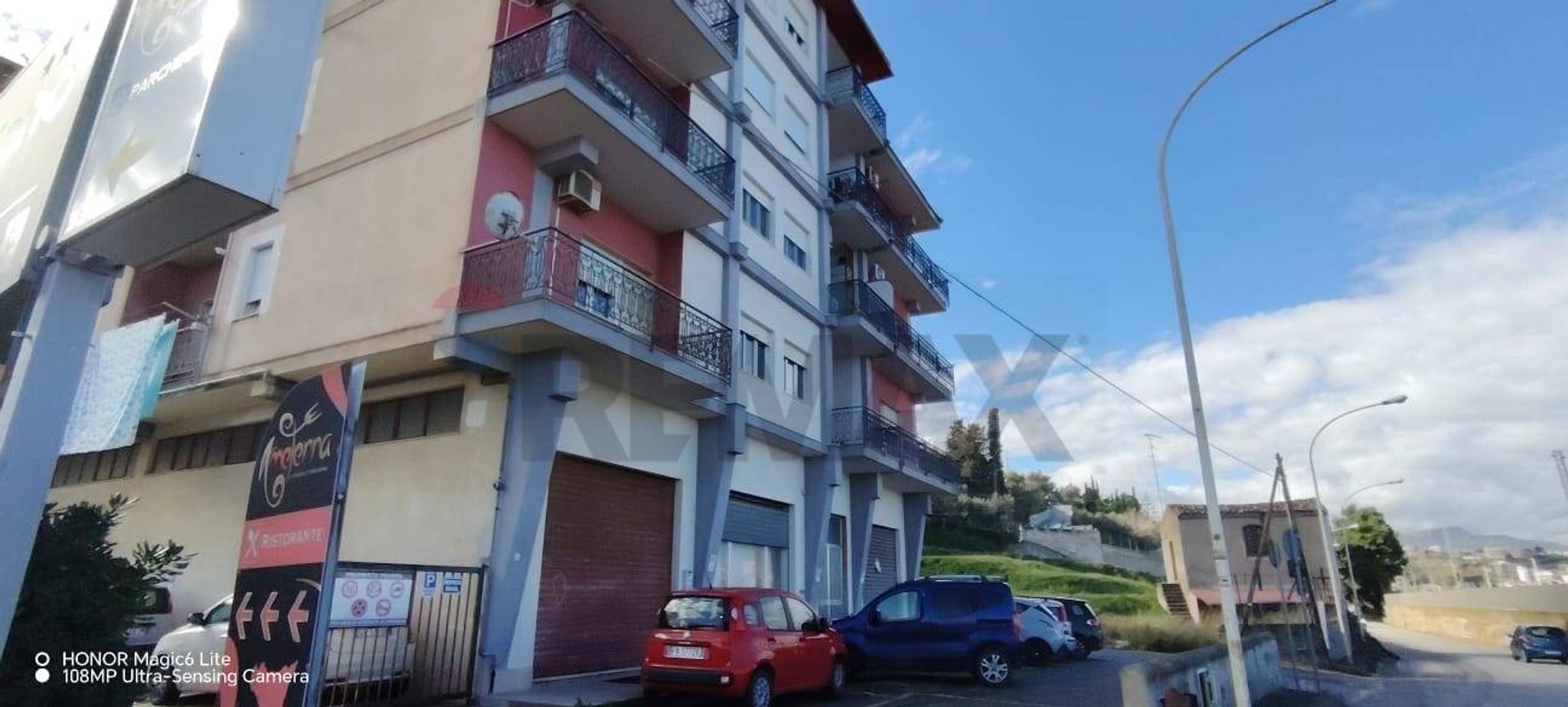 Edificio all'aperto