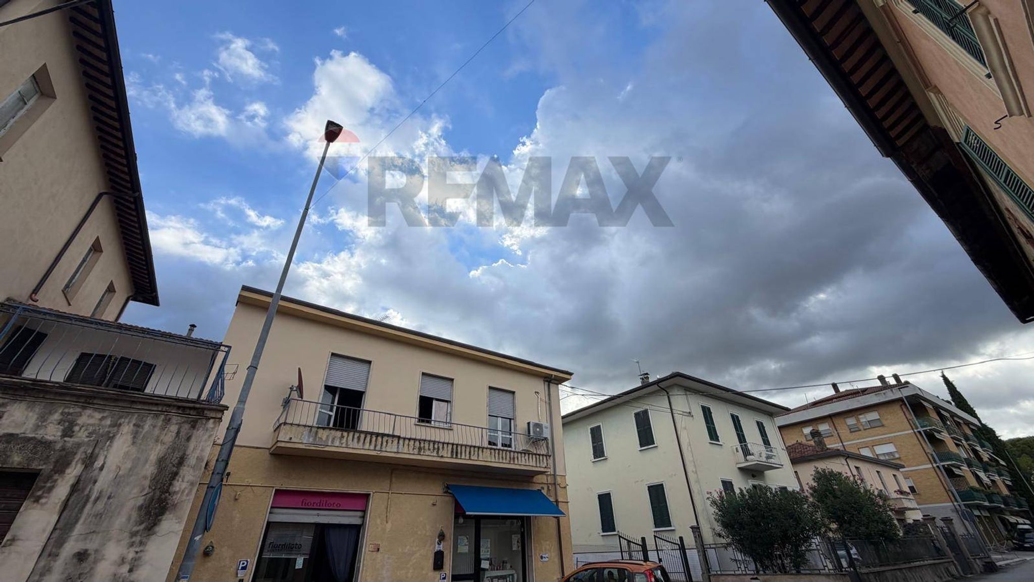 Edificio all'aperto
