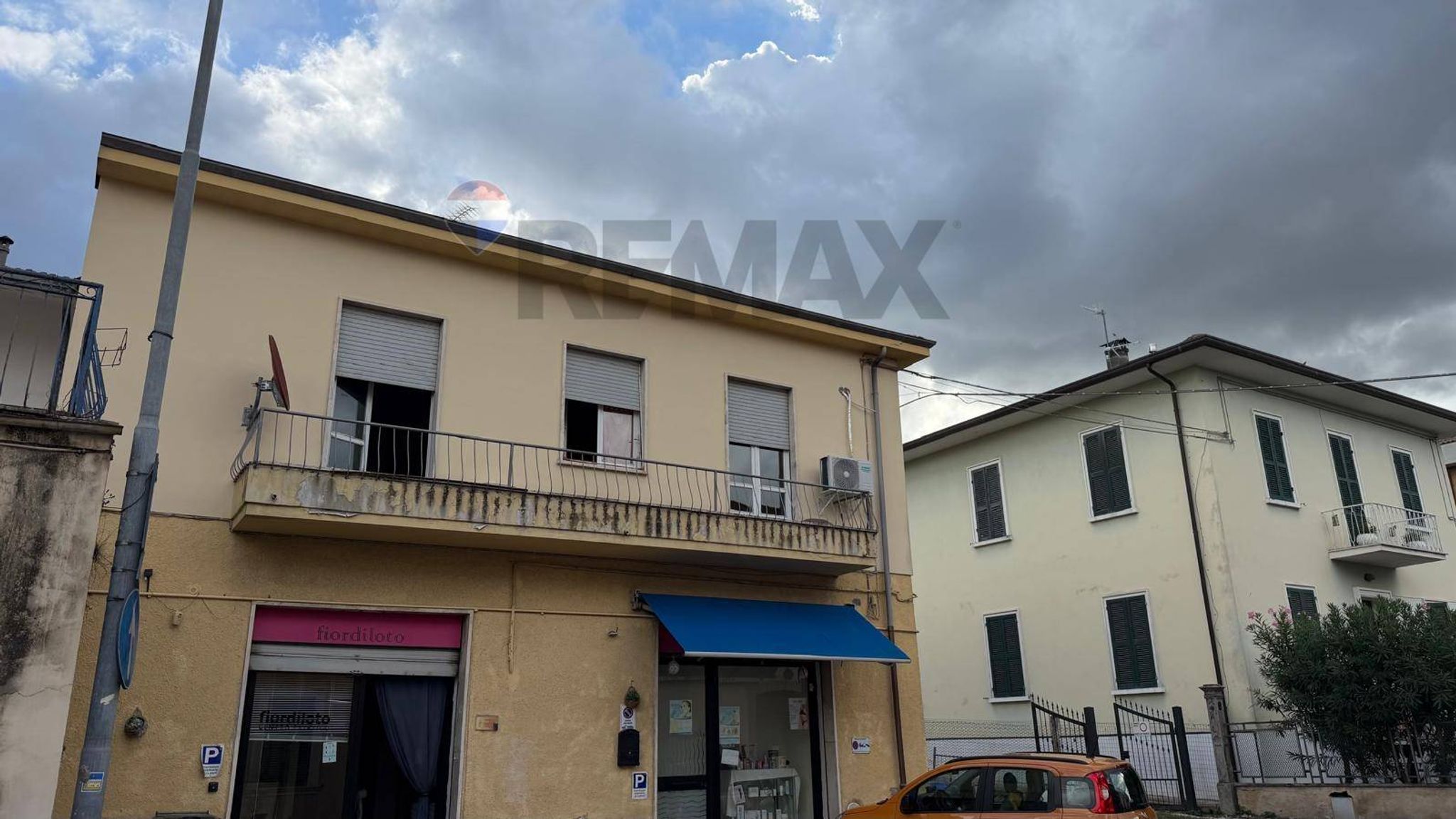 Edificio all'aperto