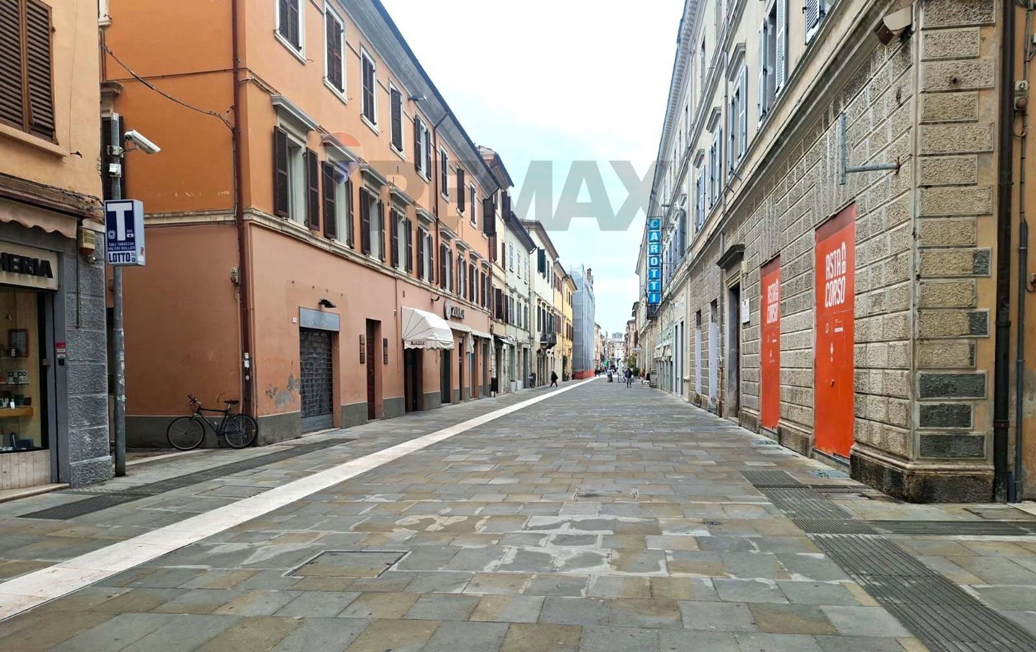 Edificio all'aperto