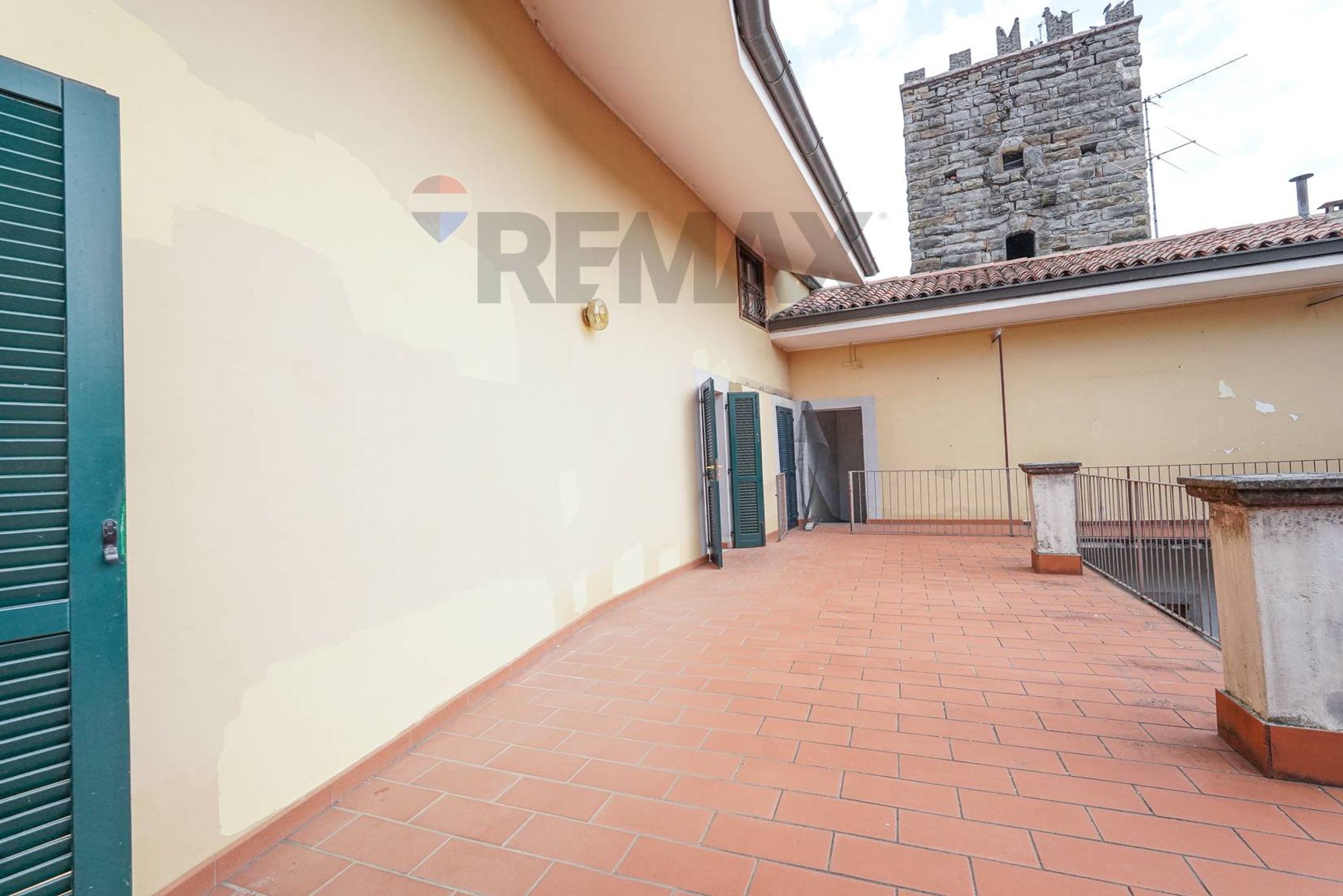 Property in Mapello