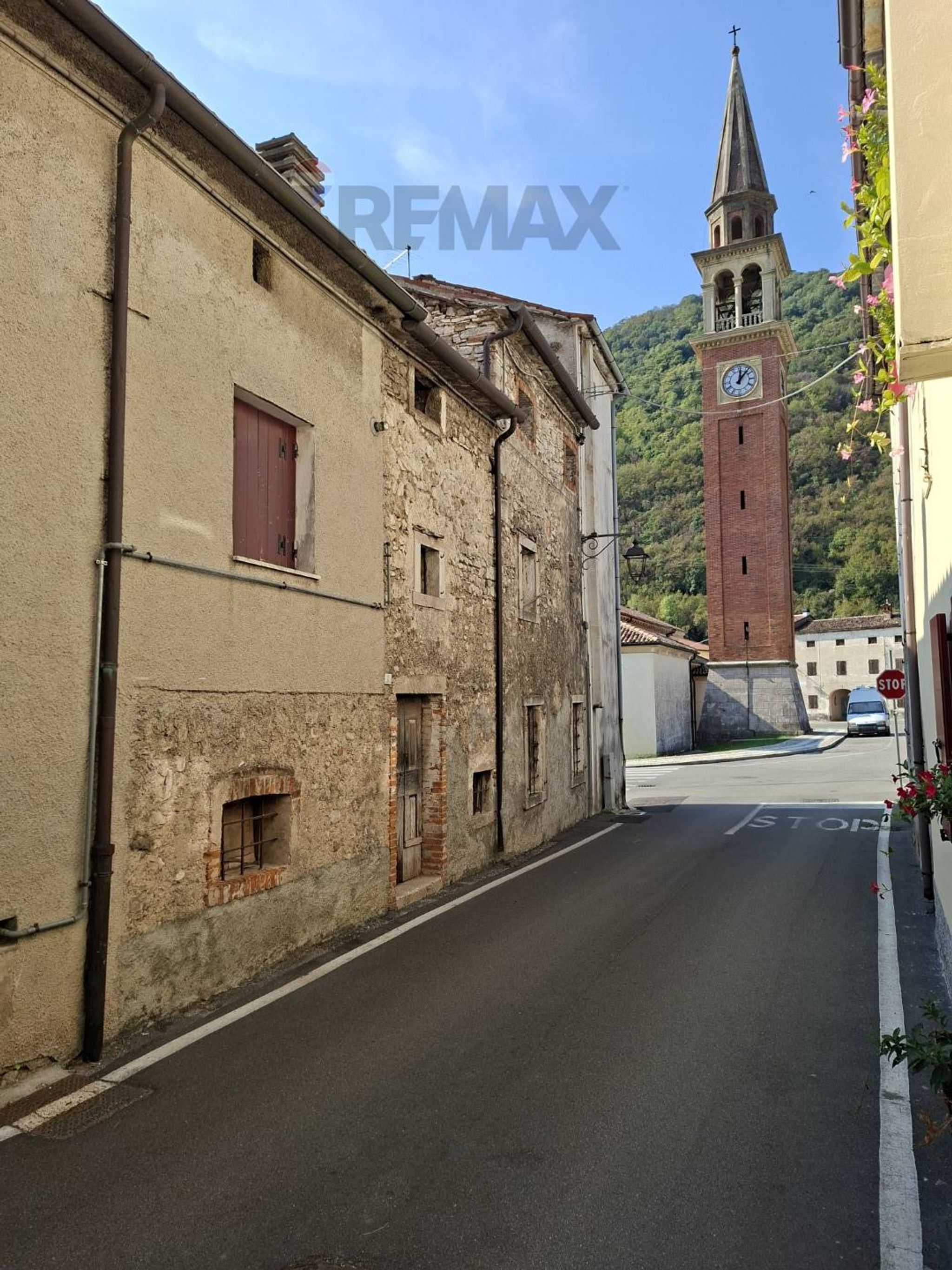 Edificio all'aperto