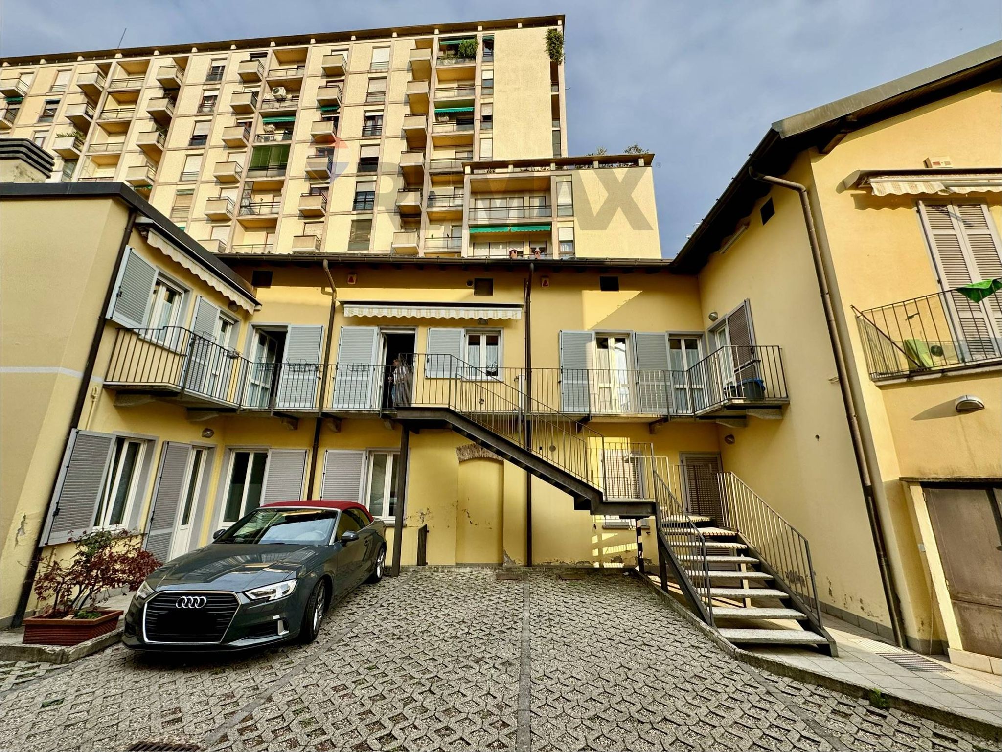 Edificio all'aperto