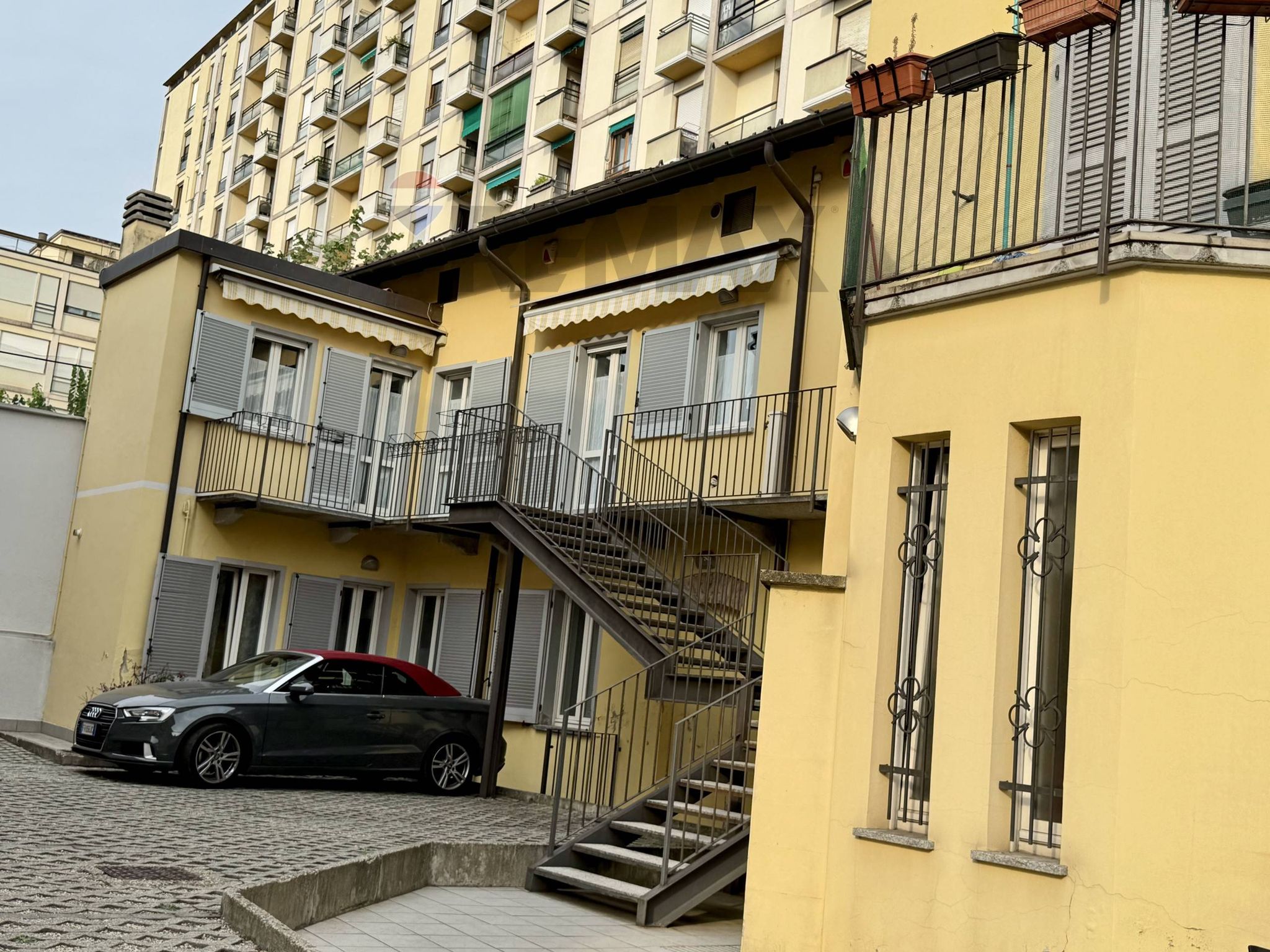 Edificio all'aperto