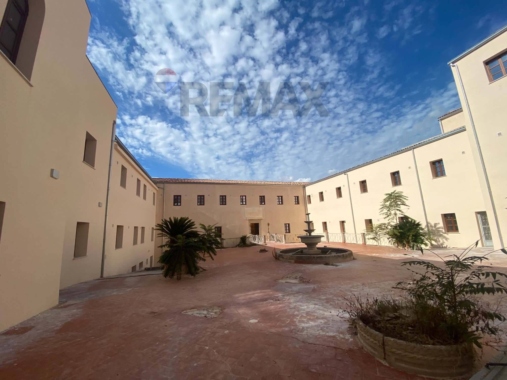 Edificio all'aperto