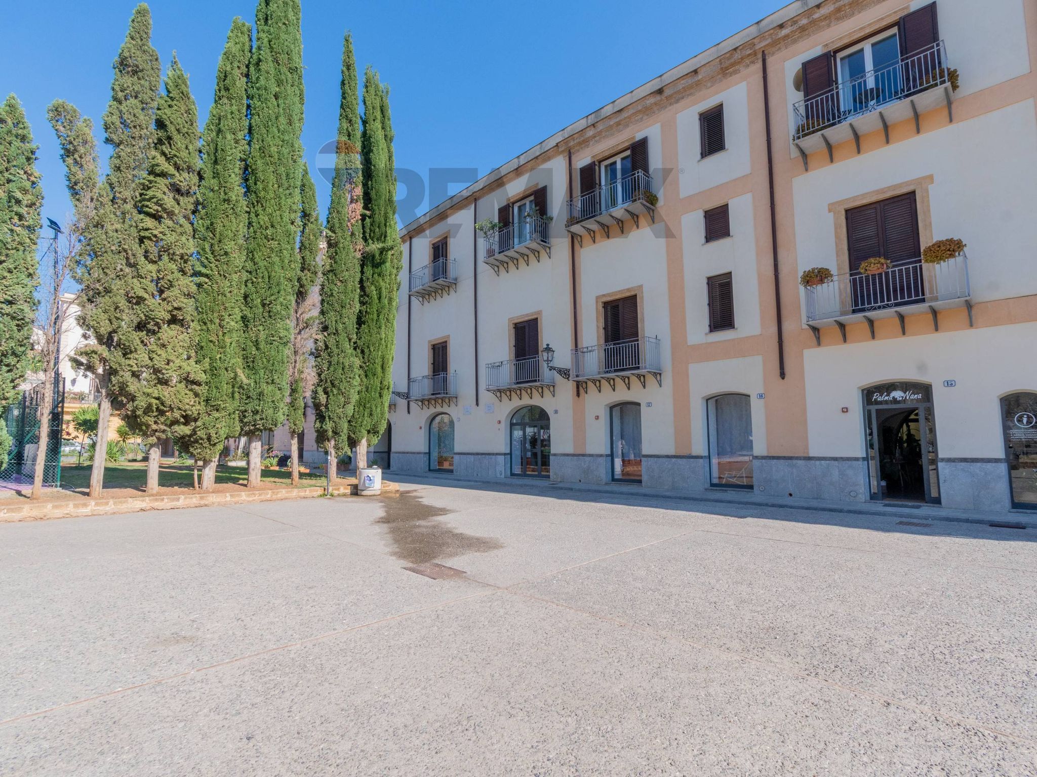 Edificio all'aperto