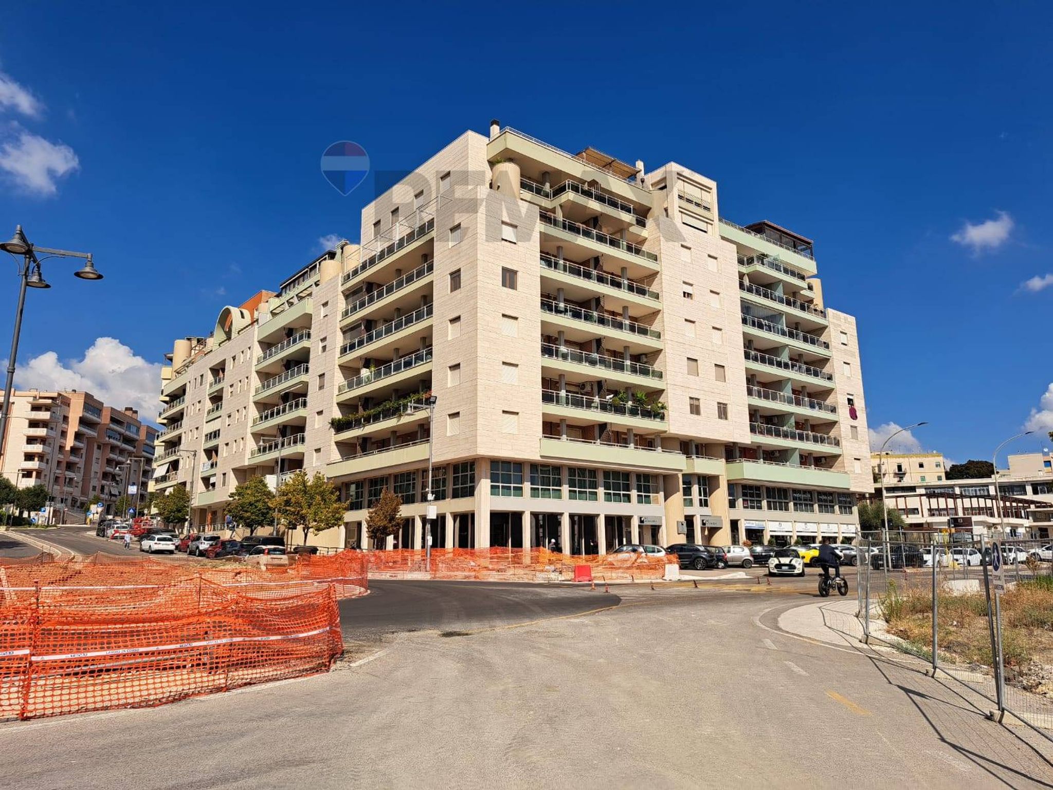 Edificio all'aperto