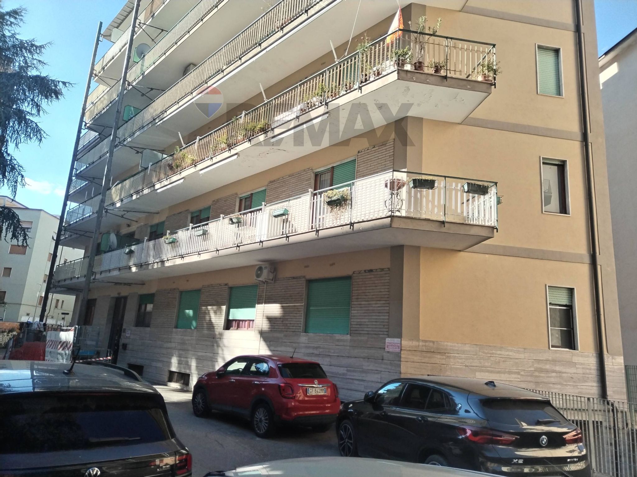Edificio all'aperto