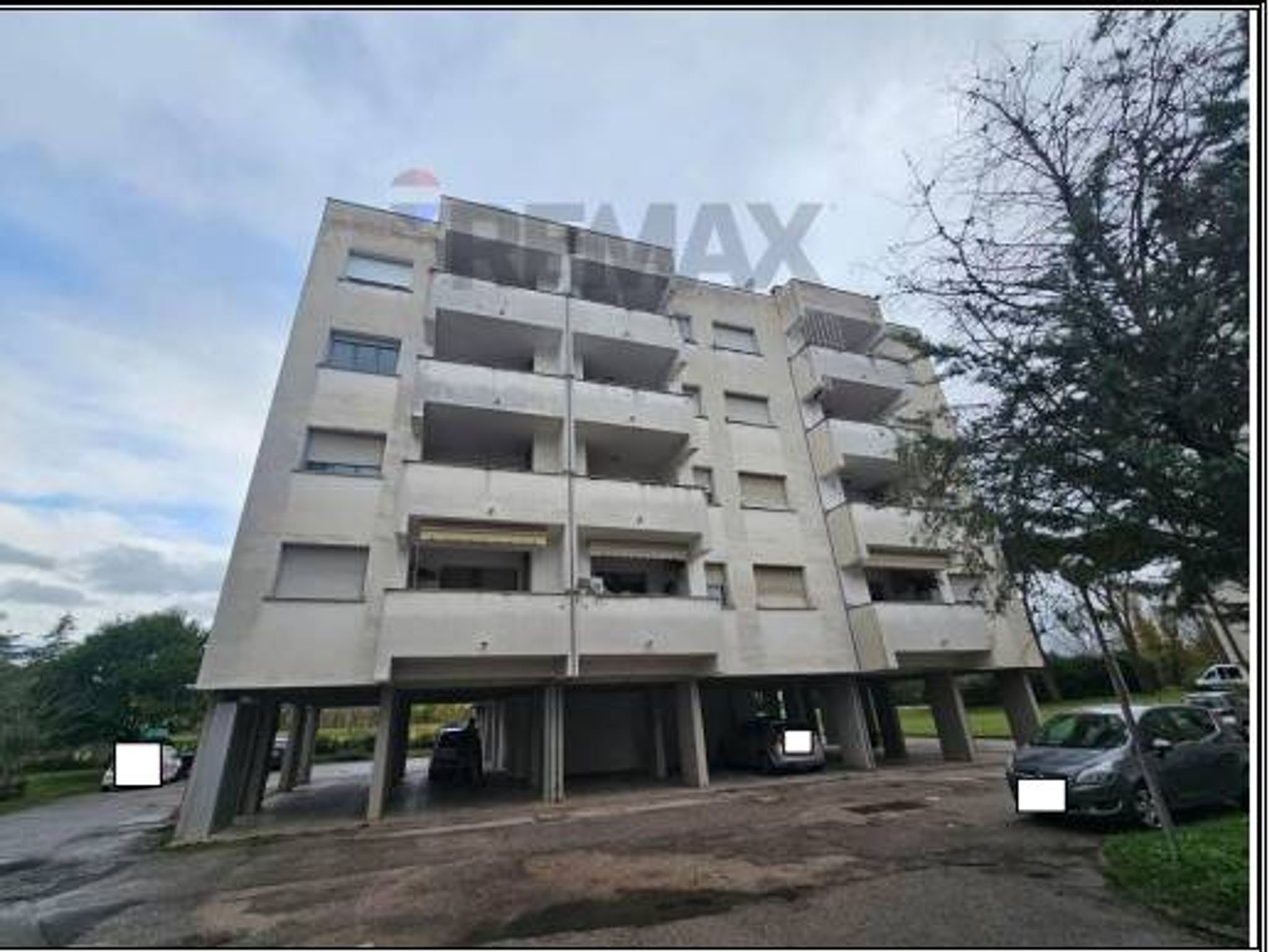 Edificio all'aperto