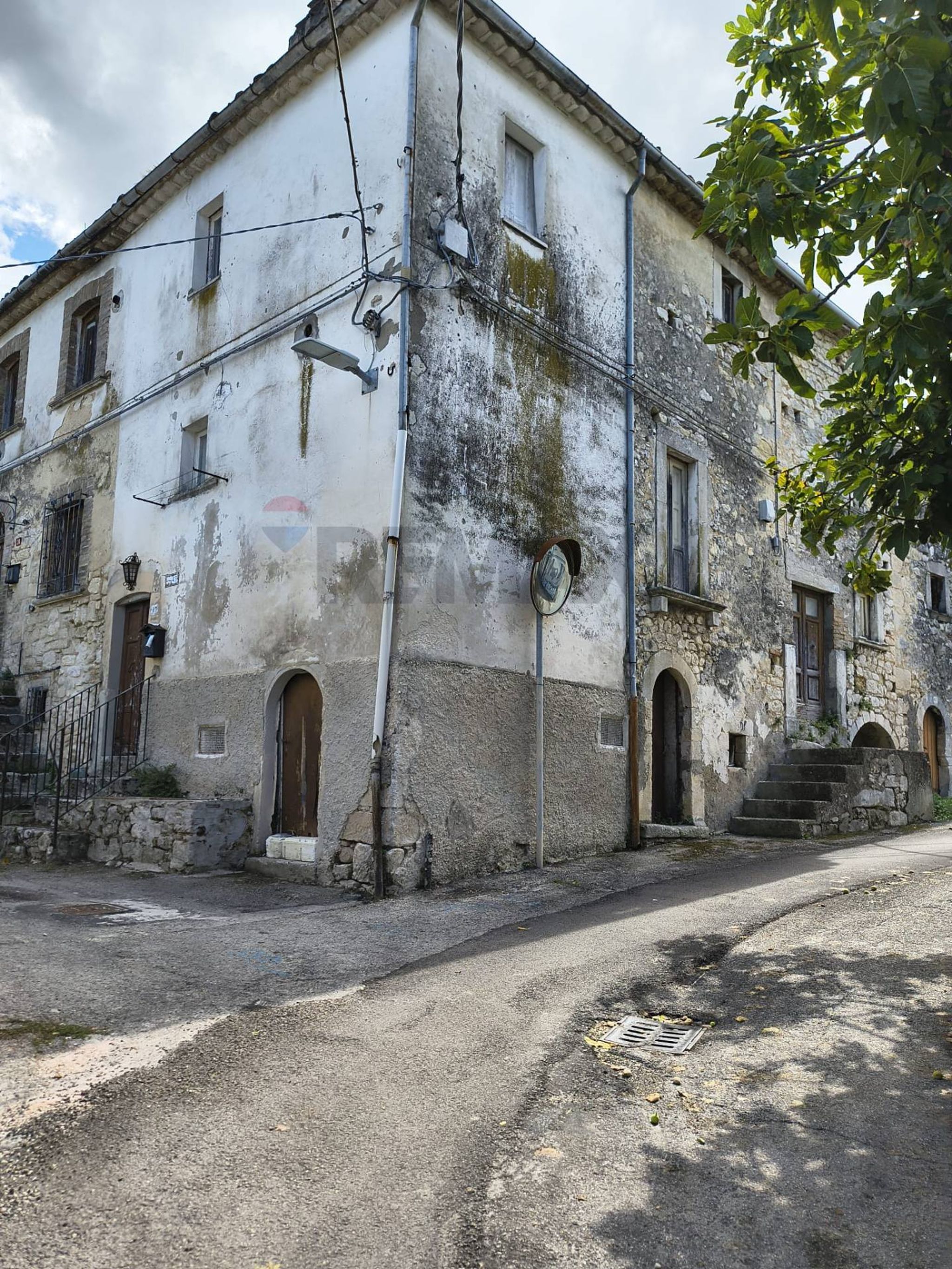 Edificio all'aperto