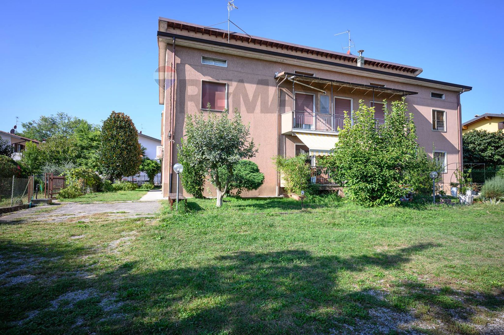 Property in Seriate