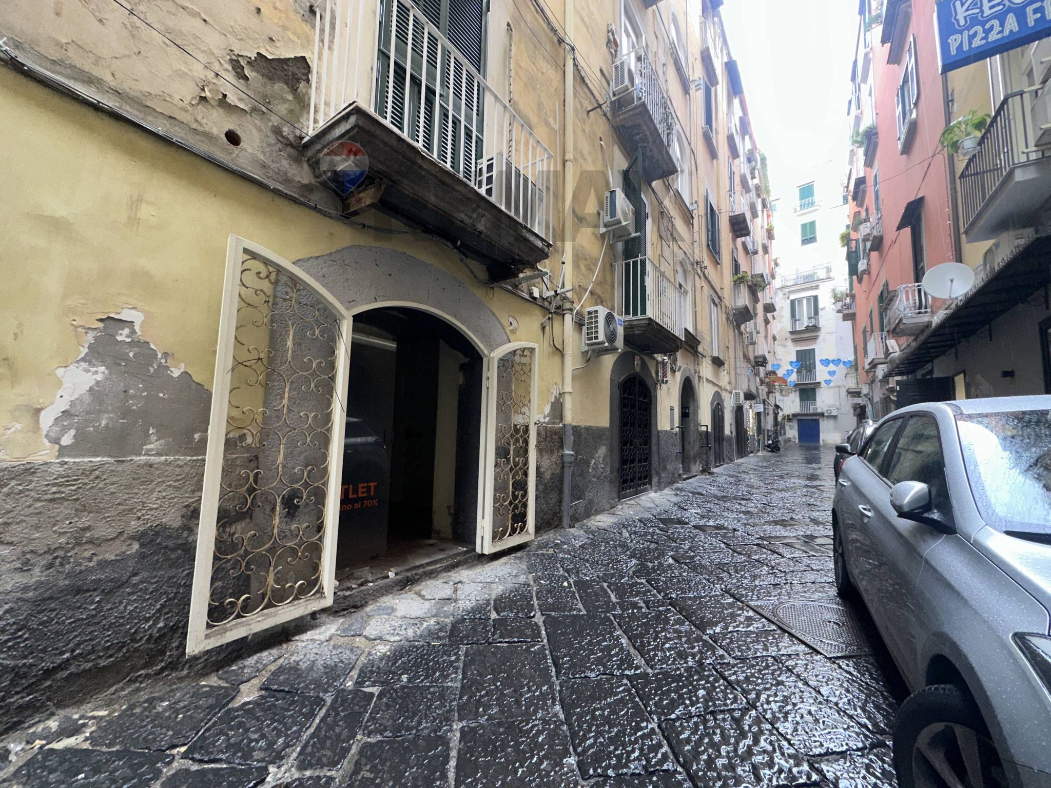 Edificio all'aperto