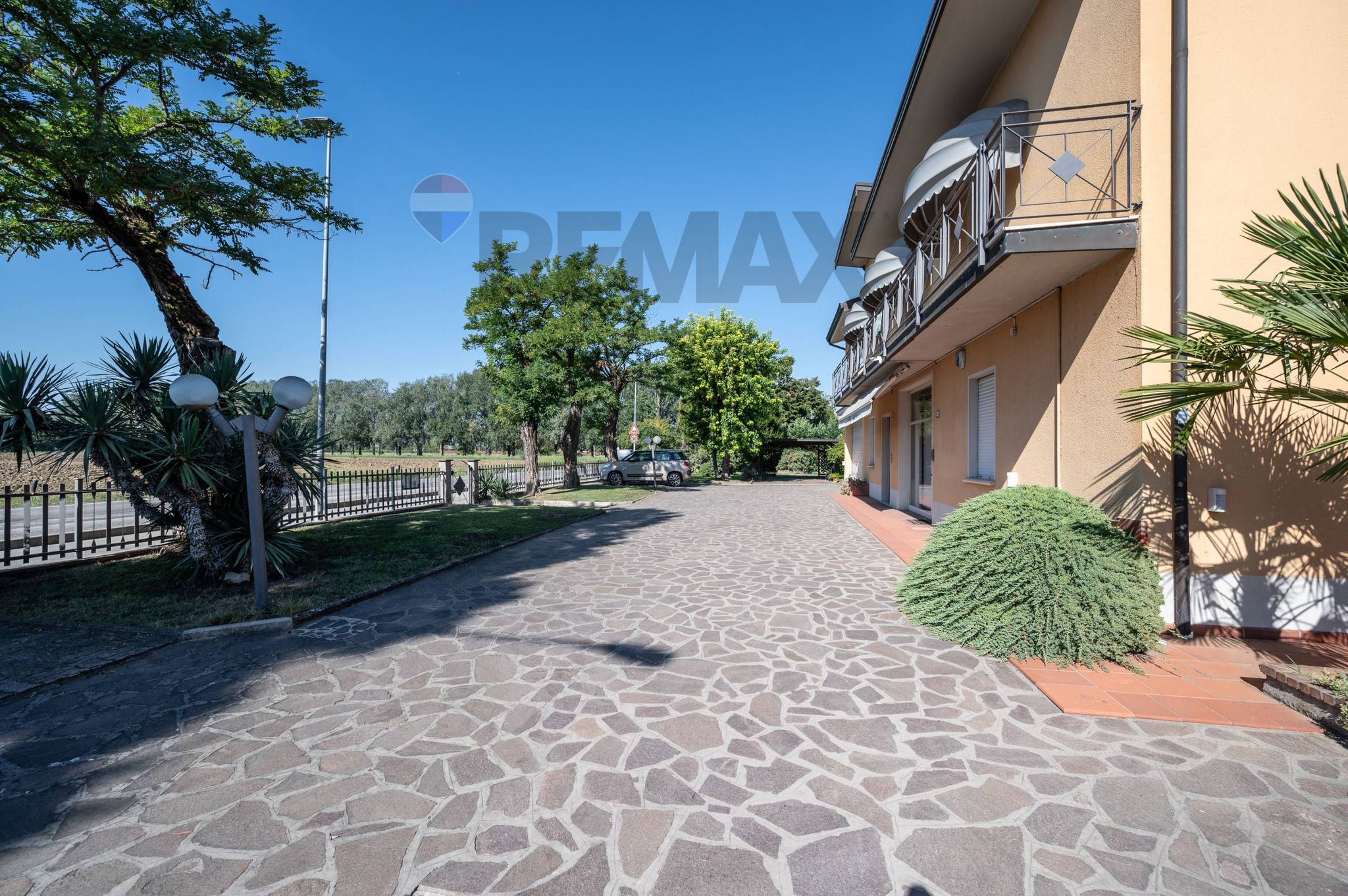 Edificio all'aperto