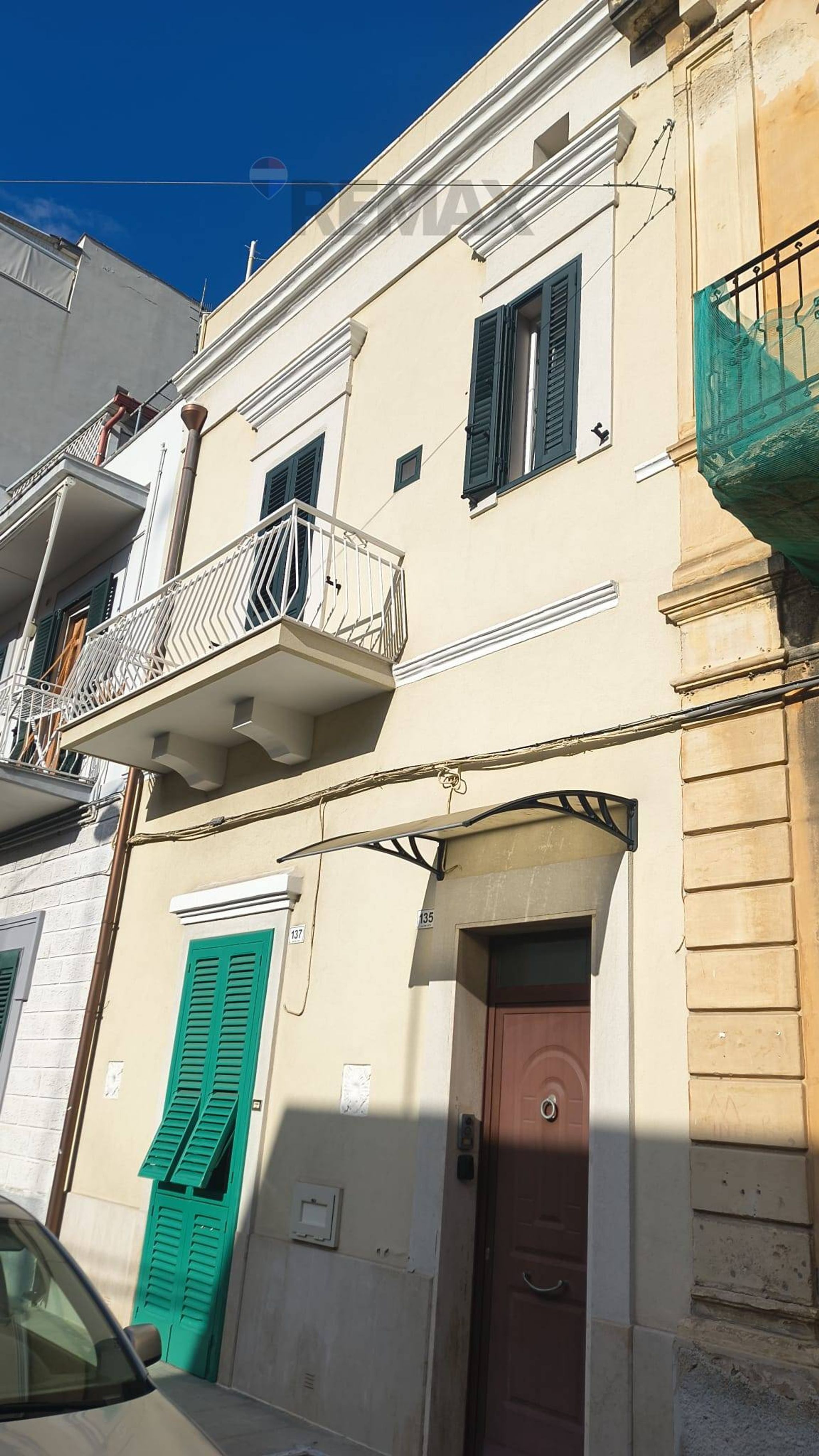 Edificio all'aperto