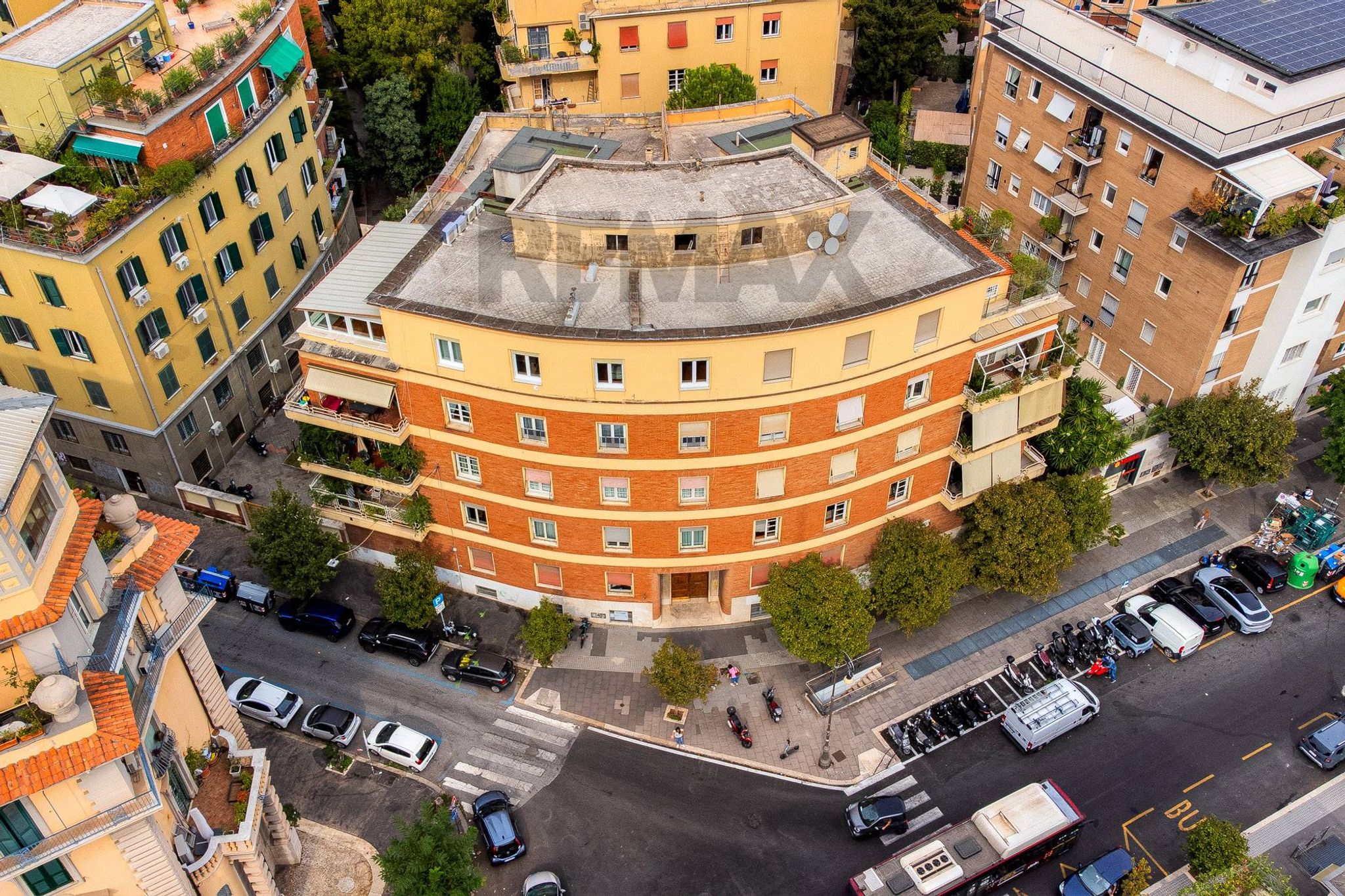 Edificio all'aperto