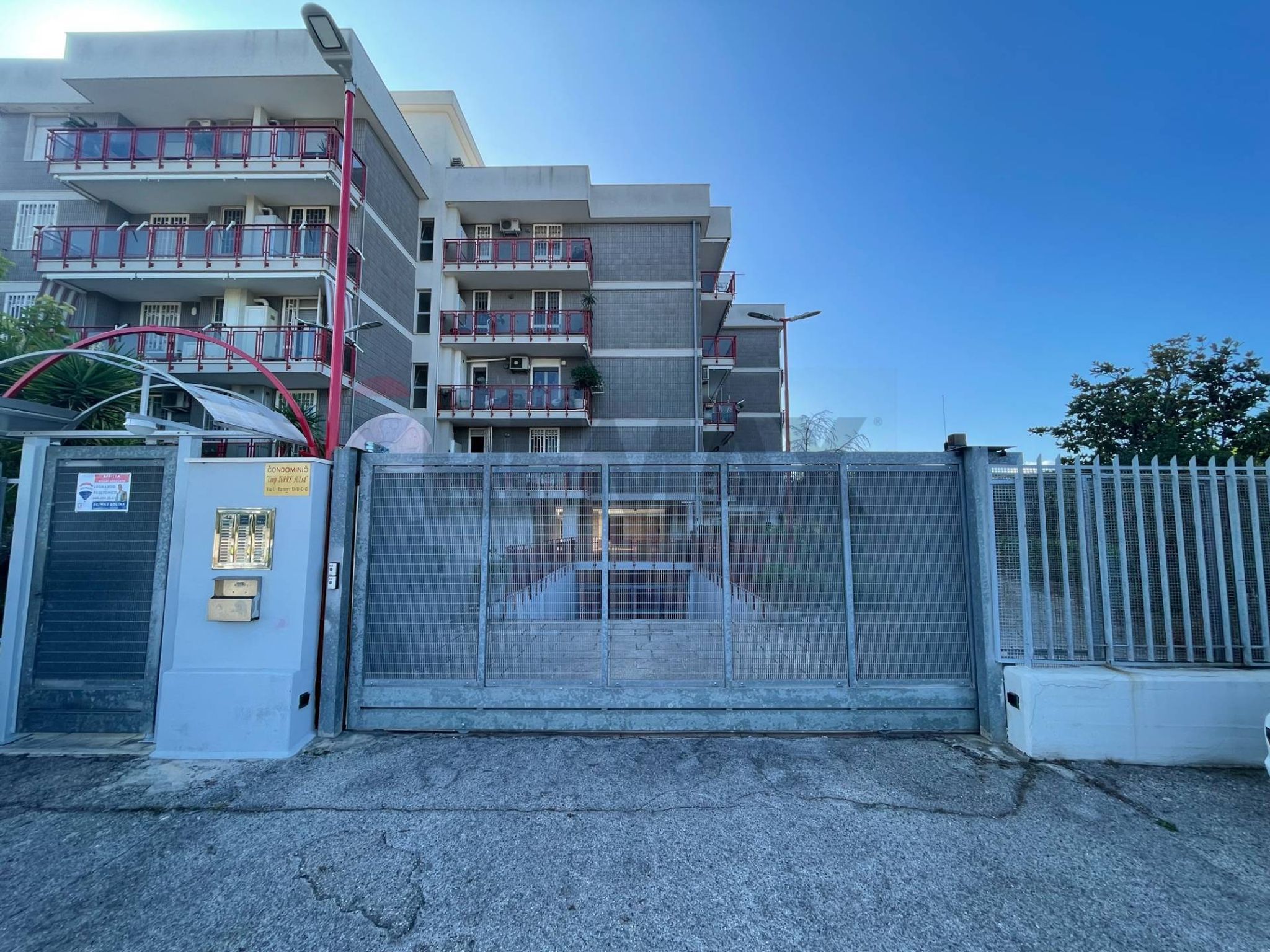 Edificio all'aperto