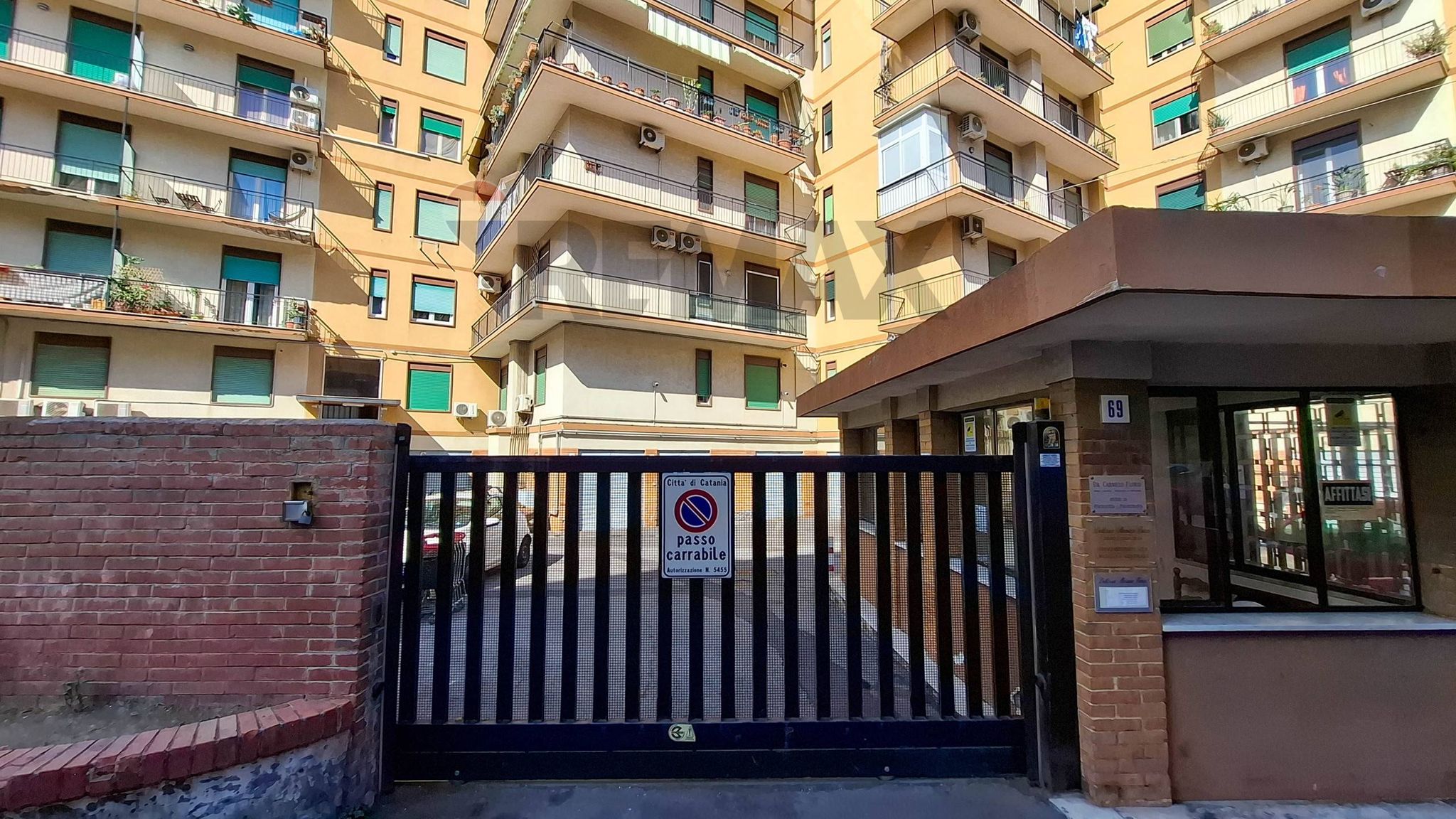 Edificio all'aperto