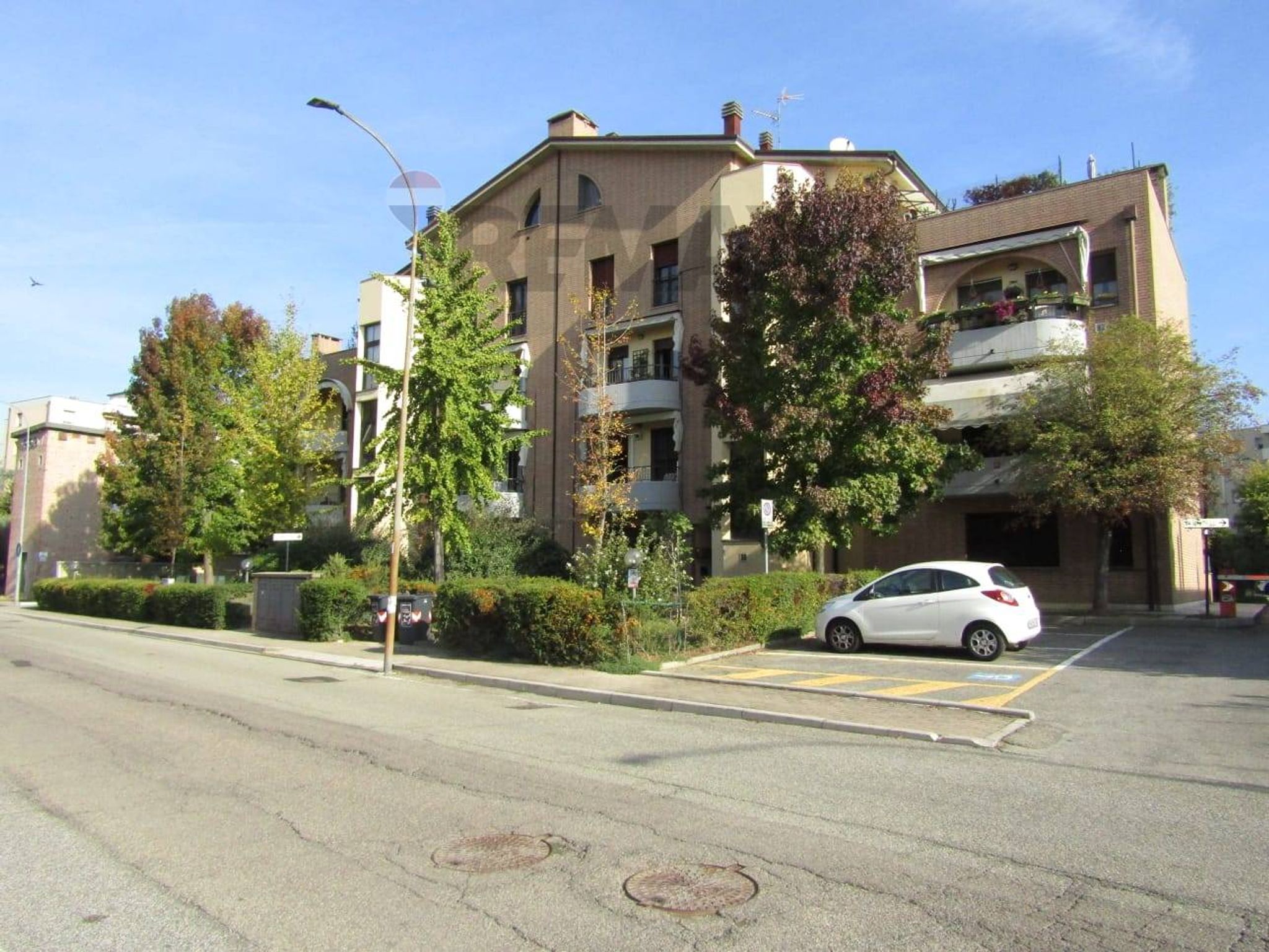 Edificio all'aperto