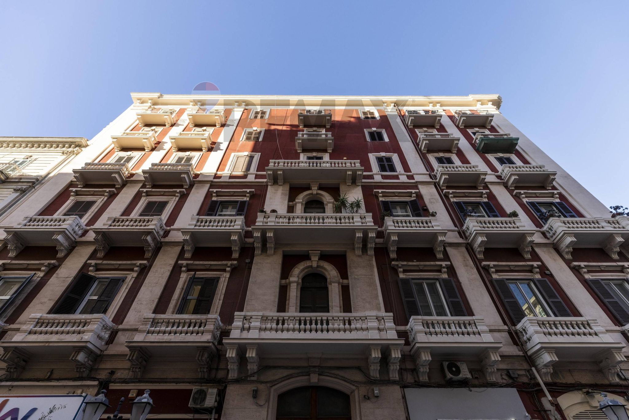 Edificio all'aperto