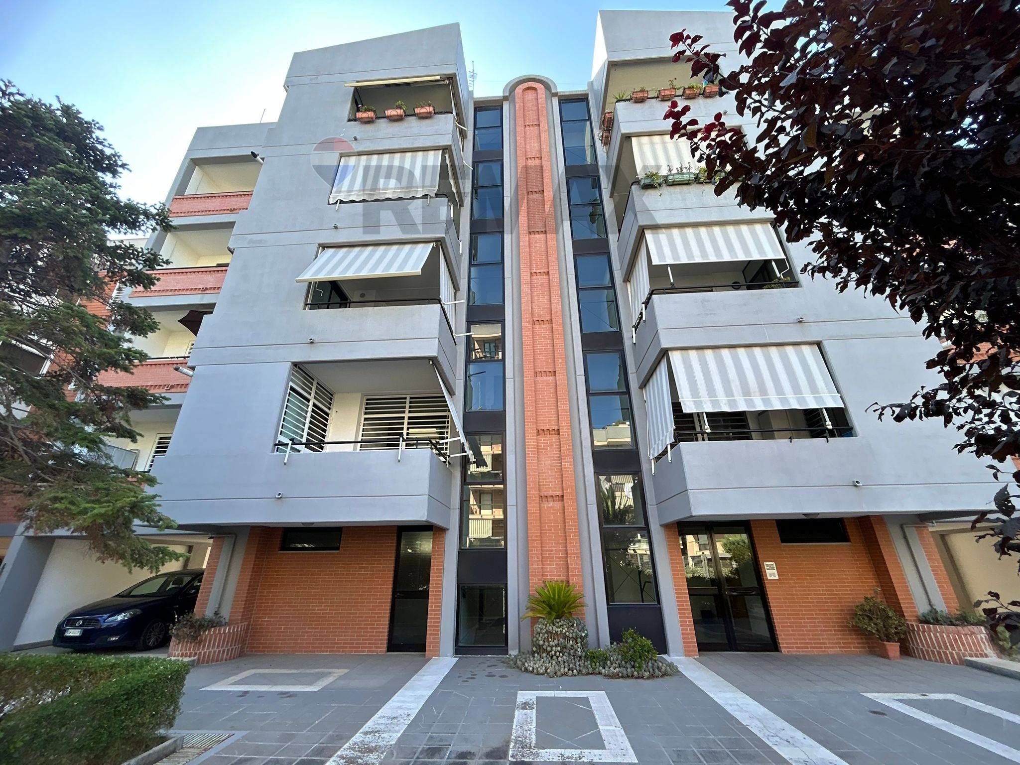 Edificio all'aperto