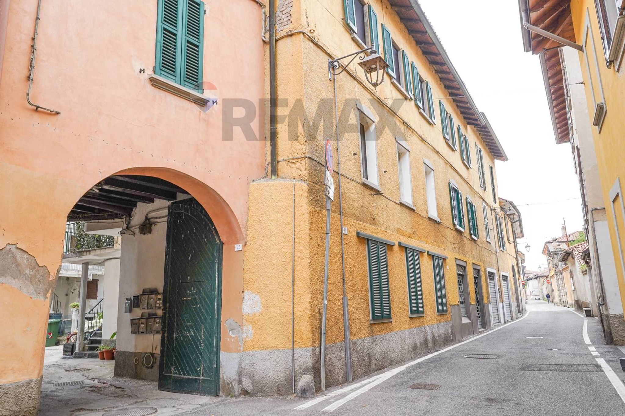 Edificio all'aperto