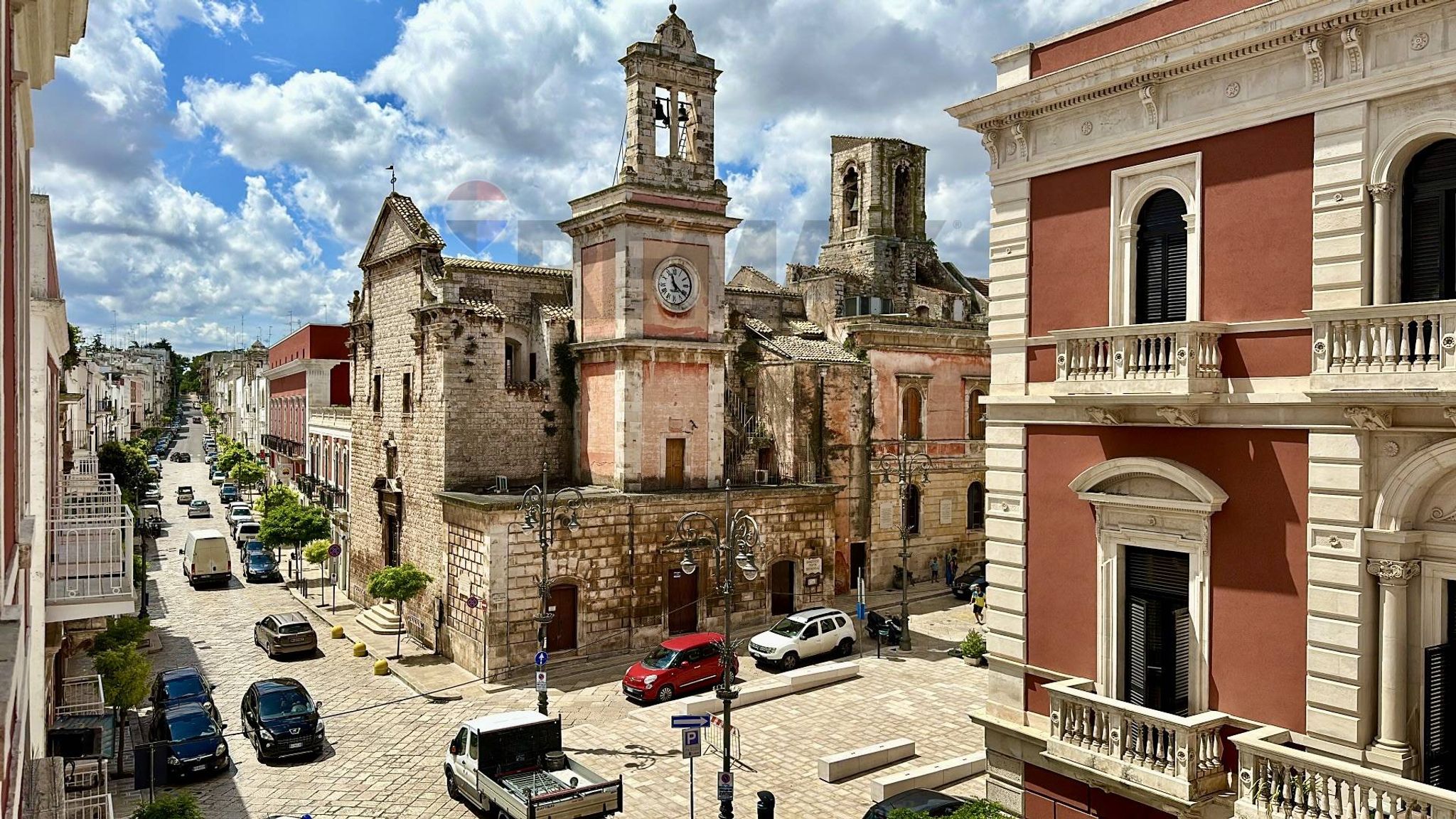 Edificio all'aperto