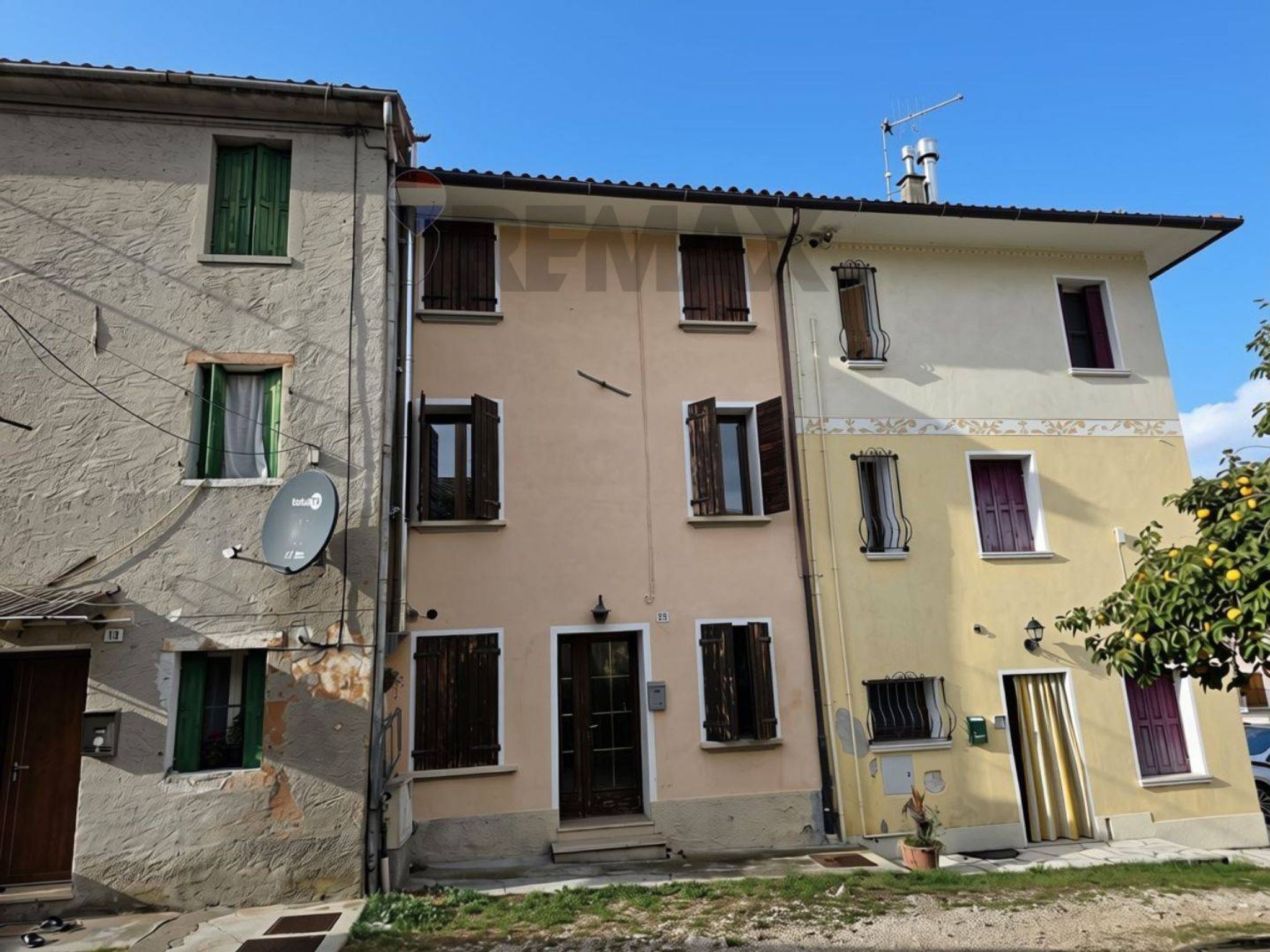 Edificio all'aperto