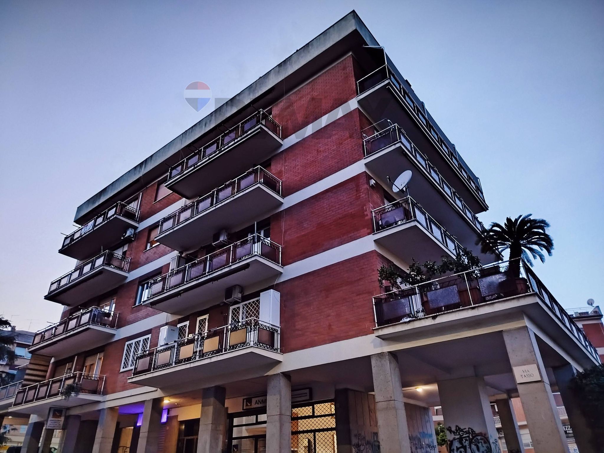 Property in Pomezia