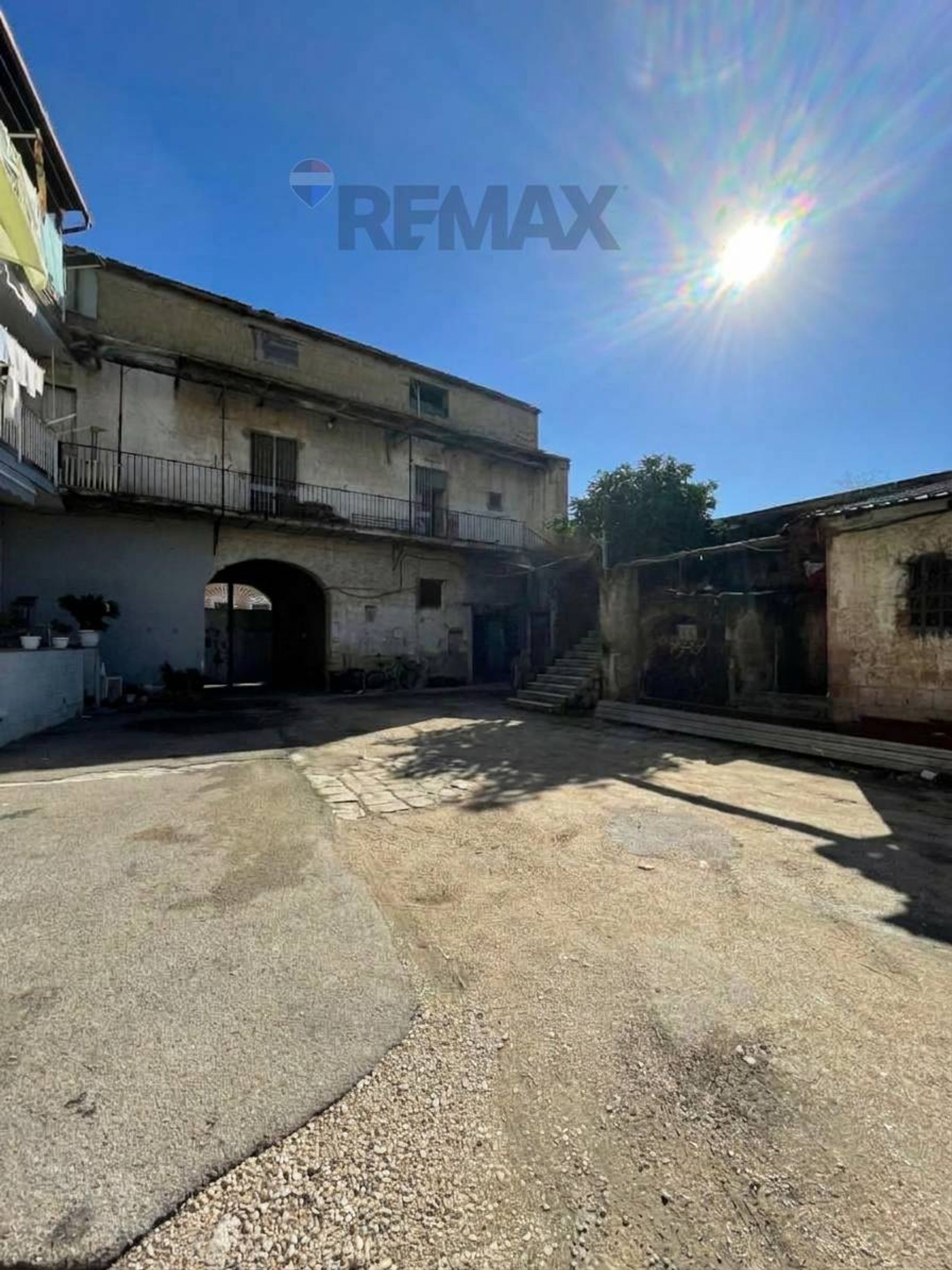 Edificio all'aperto