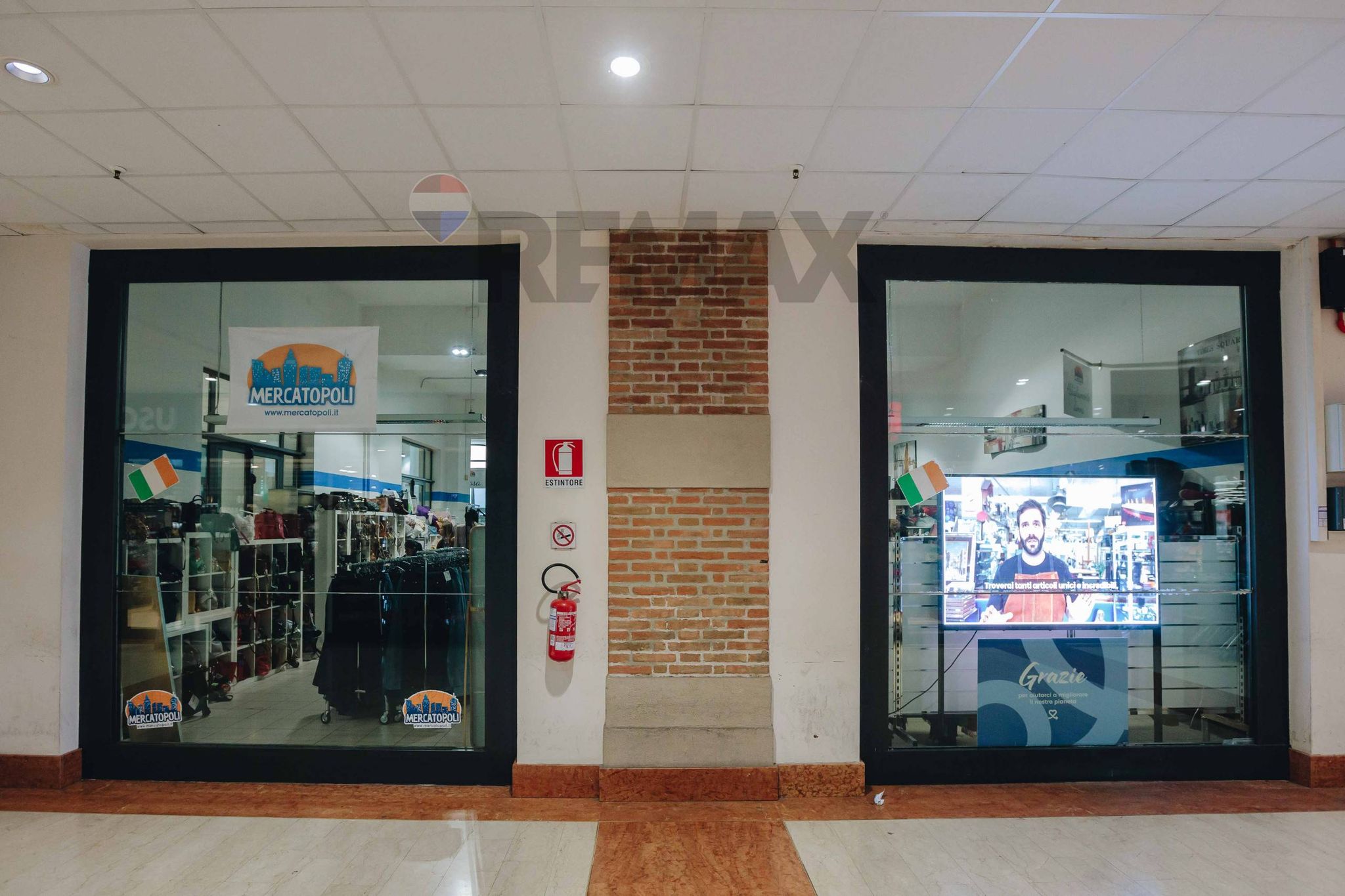 Edificio all'aperto