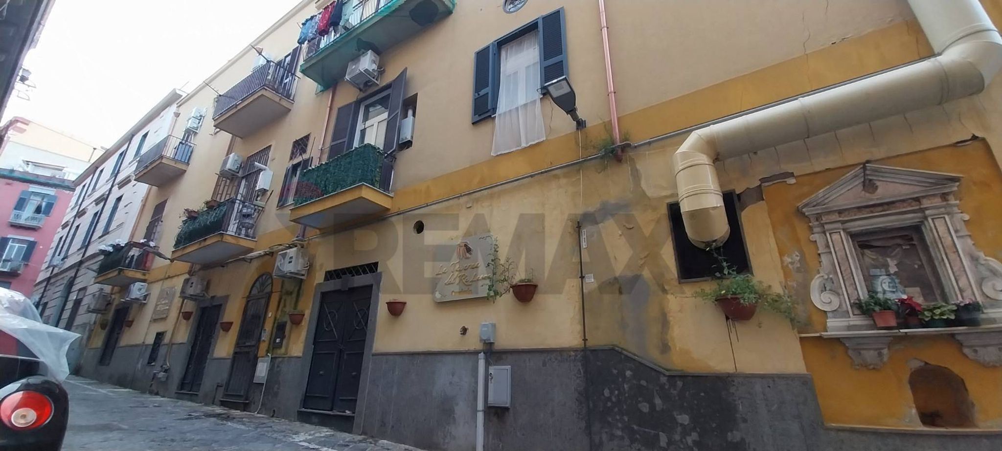 Edificio all'aperto